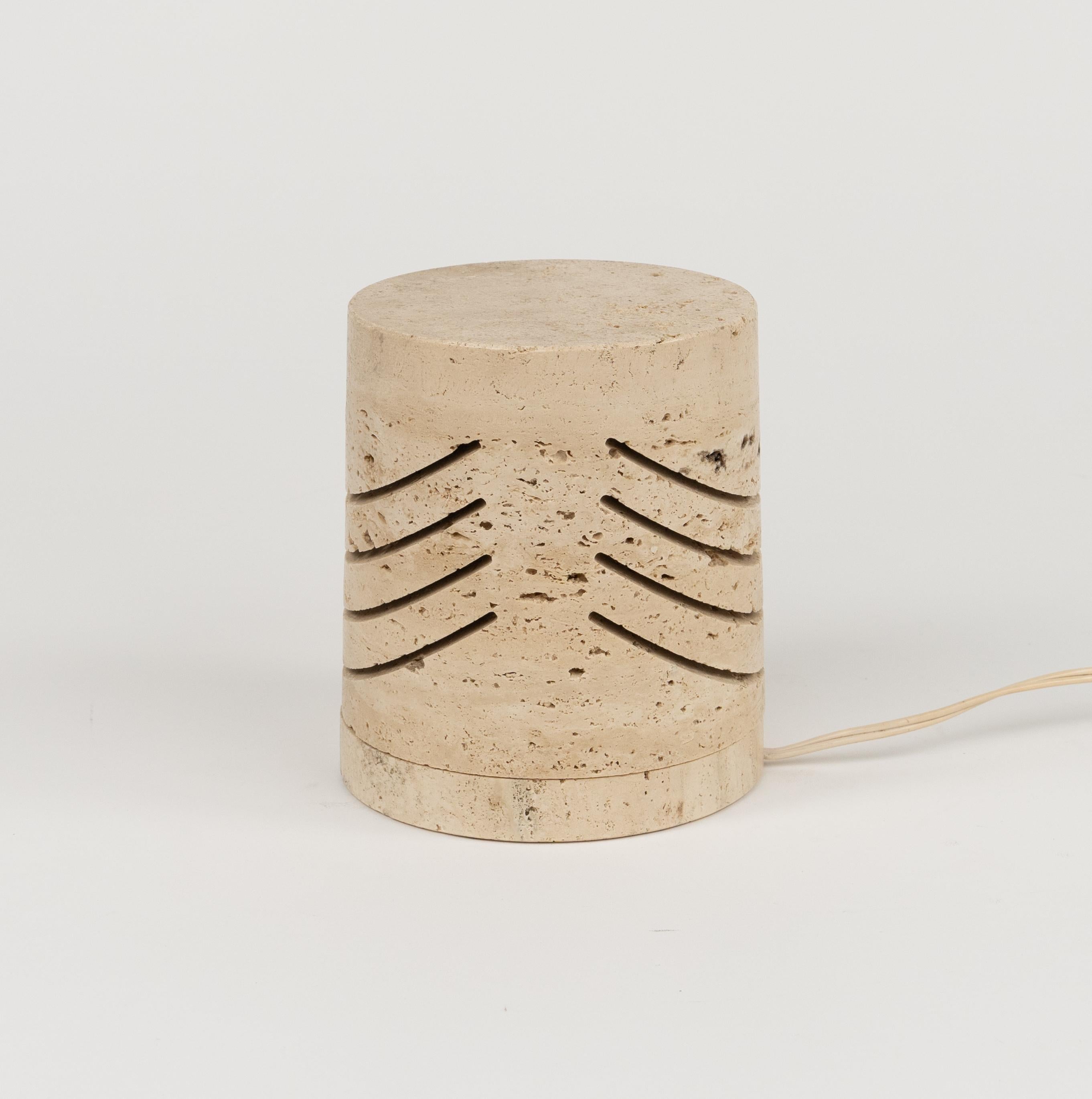 Midcentury Travertine Table Lamp by Giuliano Cesari for Sormani, Italy 1970s For Sale 4