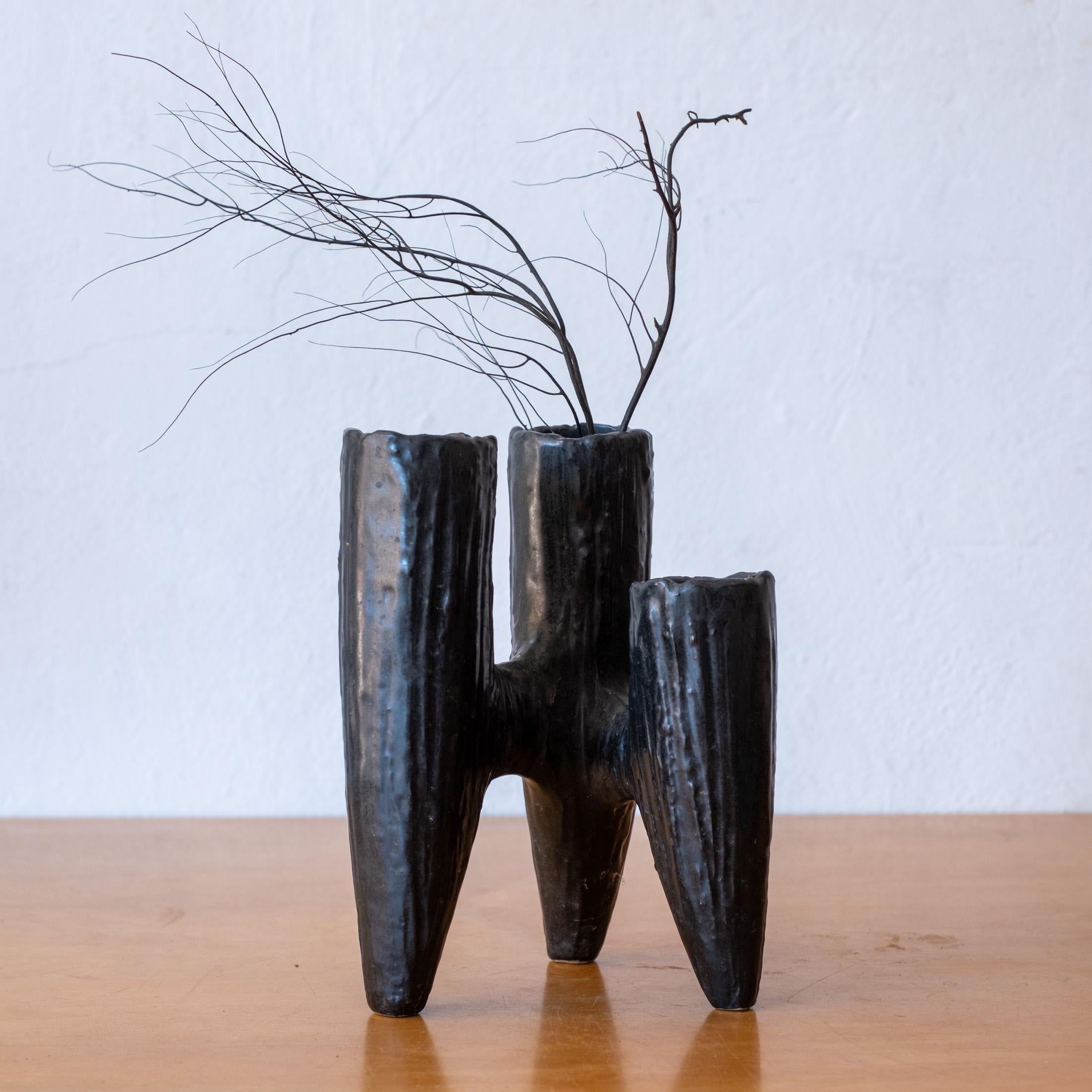 Vaso scultura Ikebana in ceramica a tre rami, Giappone, 1960 in vendita 3
