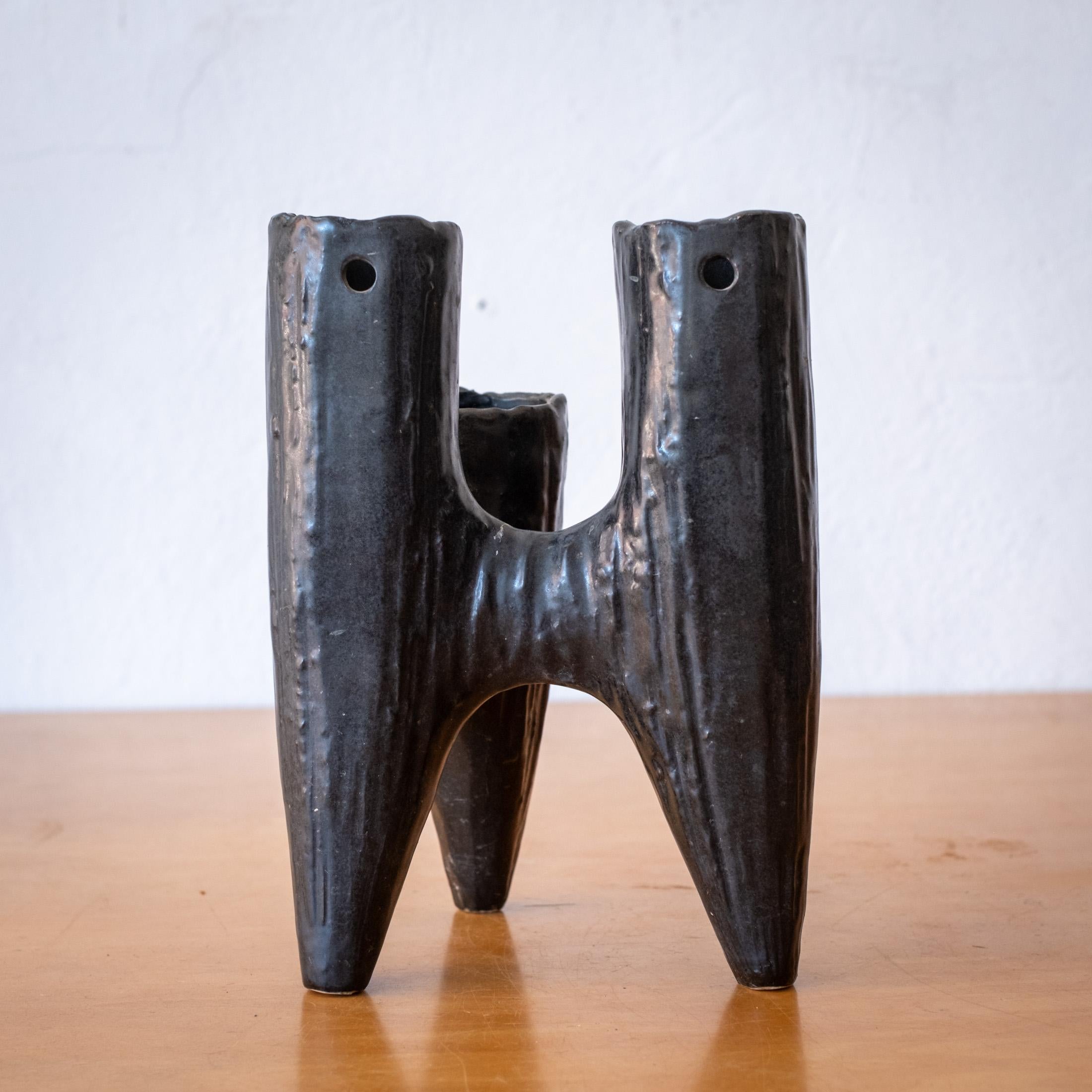 Vaso scultura Ikebana in ceramica a tre rami, Giappone, 1960 in vendita 1