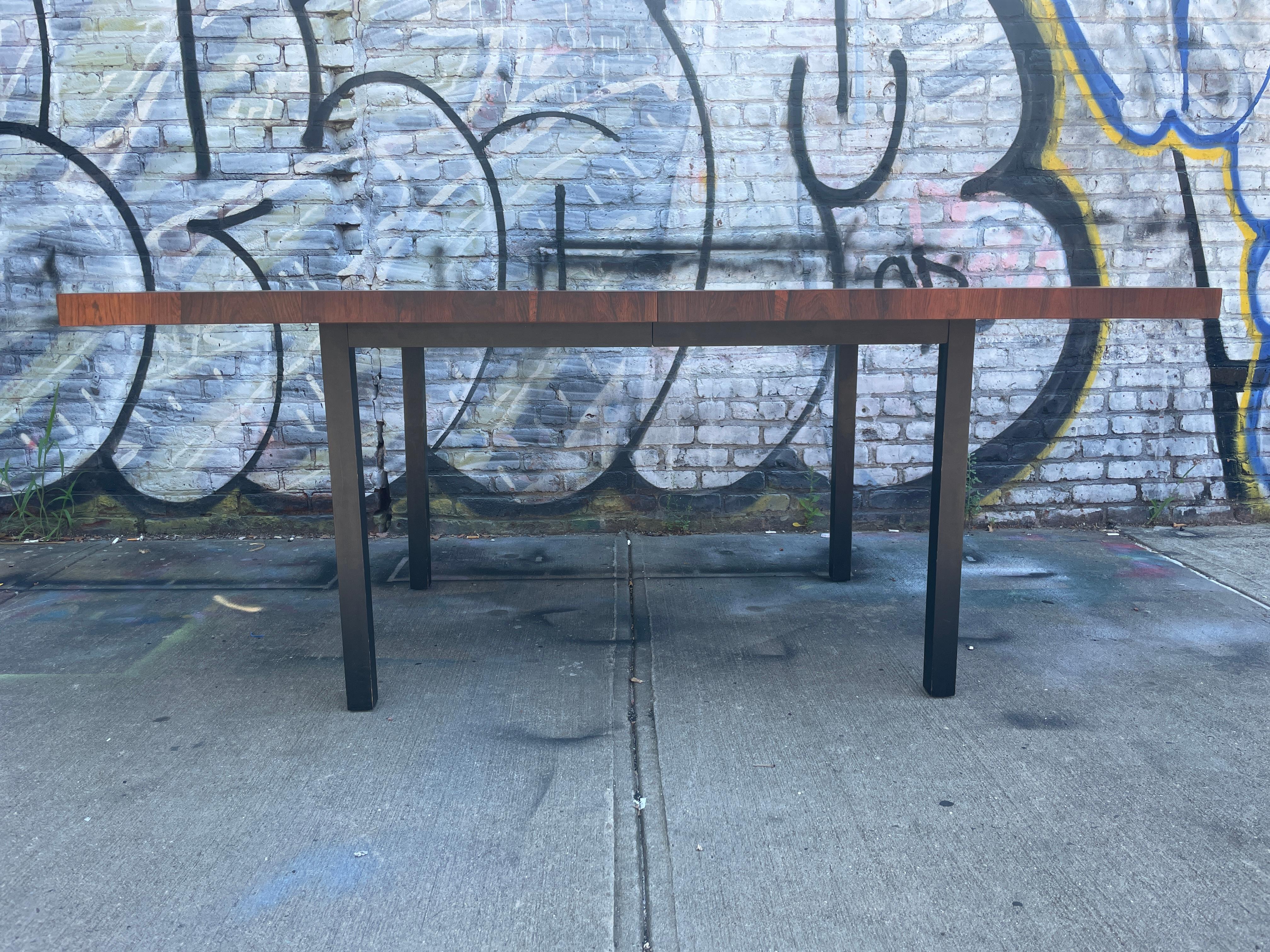 Mesa de comedor extensible Tri-Wood de Milo Baughman de mediados de siglo con 