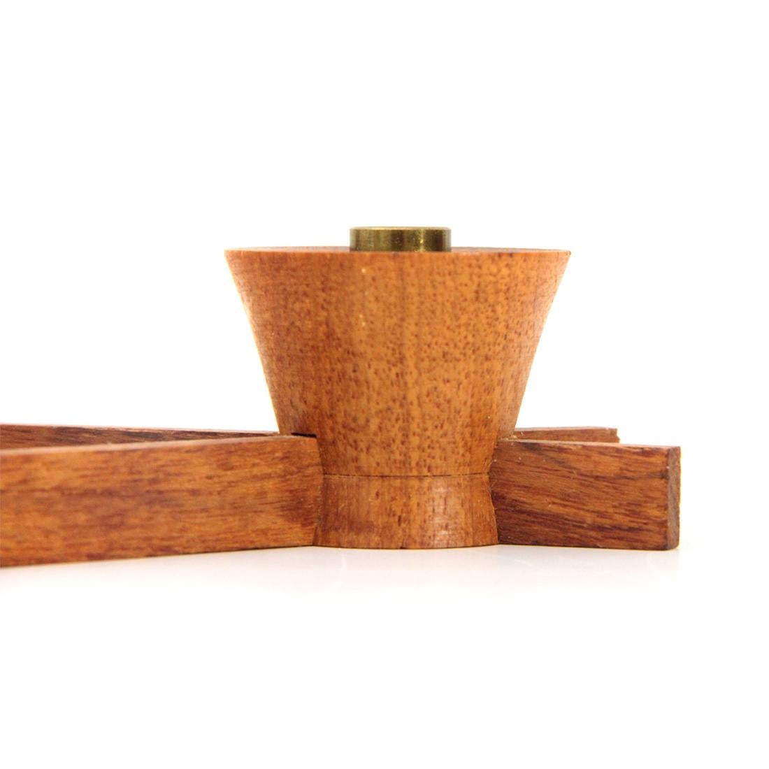 Midcentury Triangular Teak and Brass Italian Candleholder by Anri Form, 1960s In Good Condition For Sale In Savona, IT