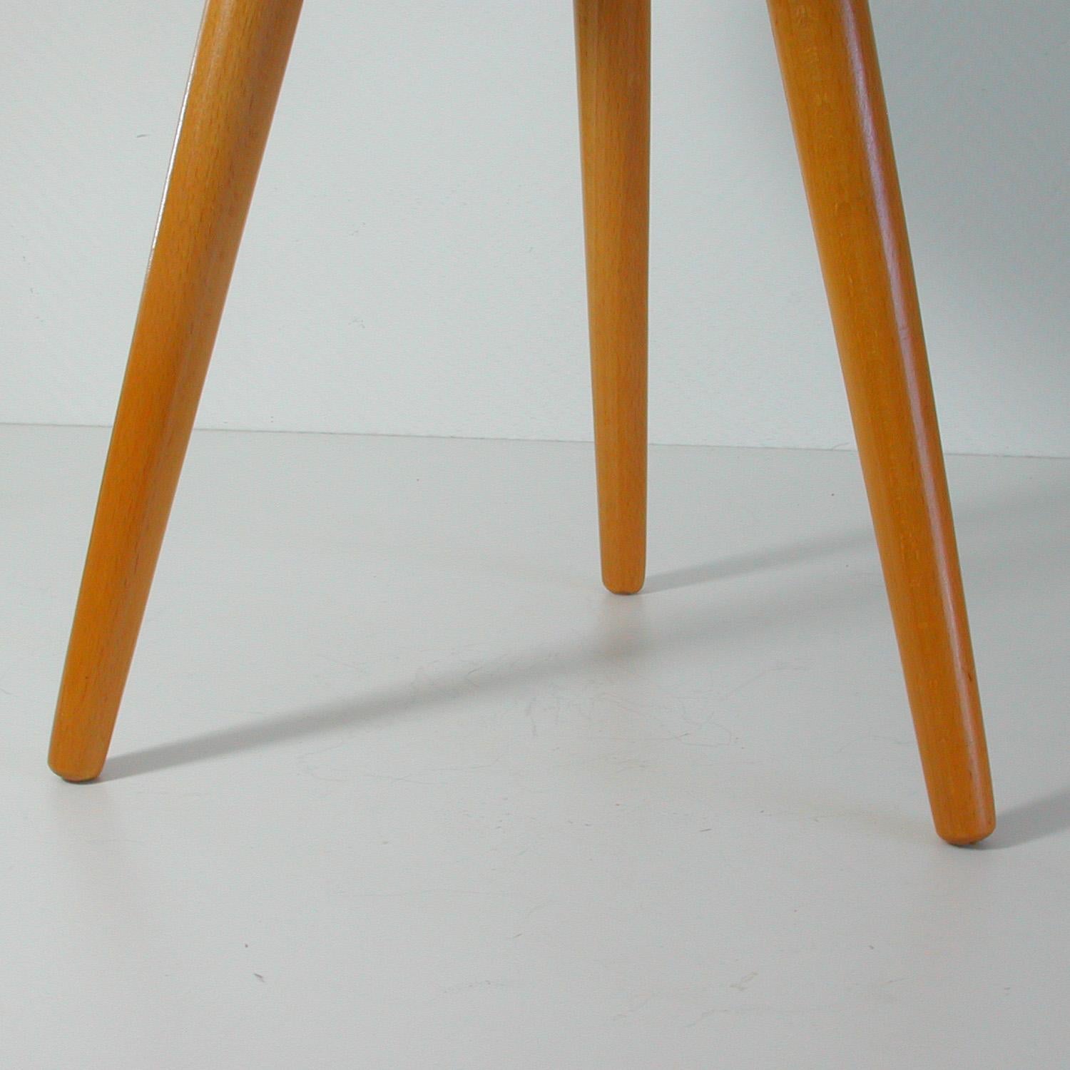 Midcentury Tripod Real Iceland Sheep Lamb Upholstered Tripod Stool Chair, 1950s In Good Condition In NUEMBRECHT, NRW