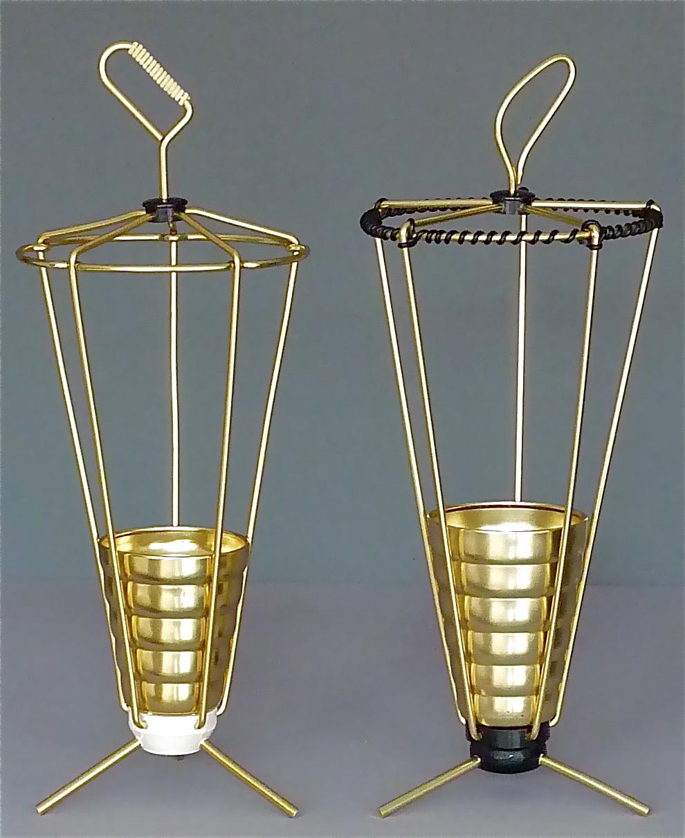 Dreibeiniger Sputnik-Schirmständer aus der Mitte des Jahrhunderts mit Griff in Gold, Weiß und Schwarz 1950er Jahre im Angebot 6