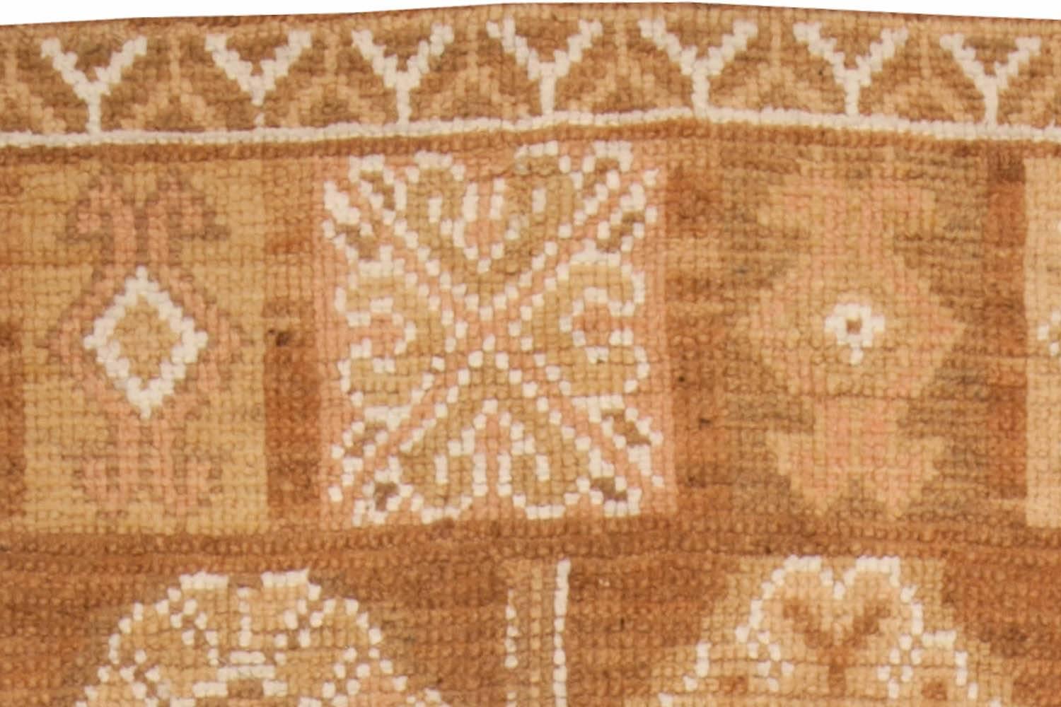 Mid-20th century Turkish Oushak Beige, Brown Wool Rug by Doris Leslie Blau In Good Condition In New York, NY