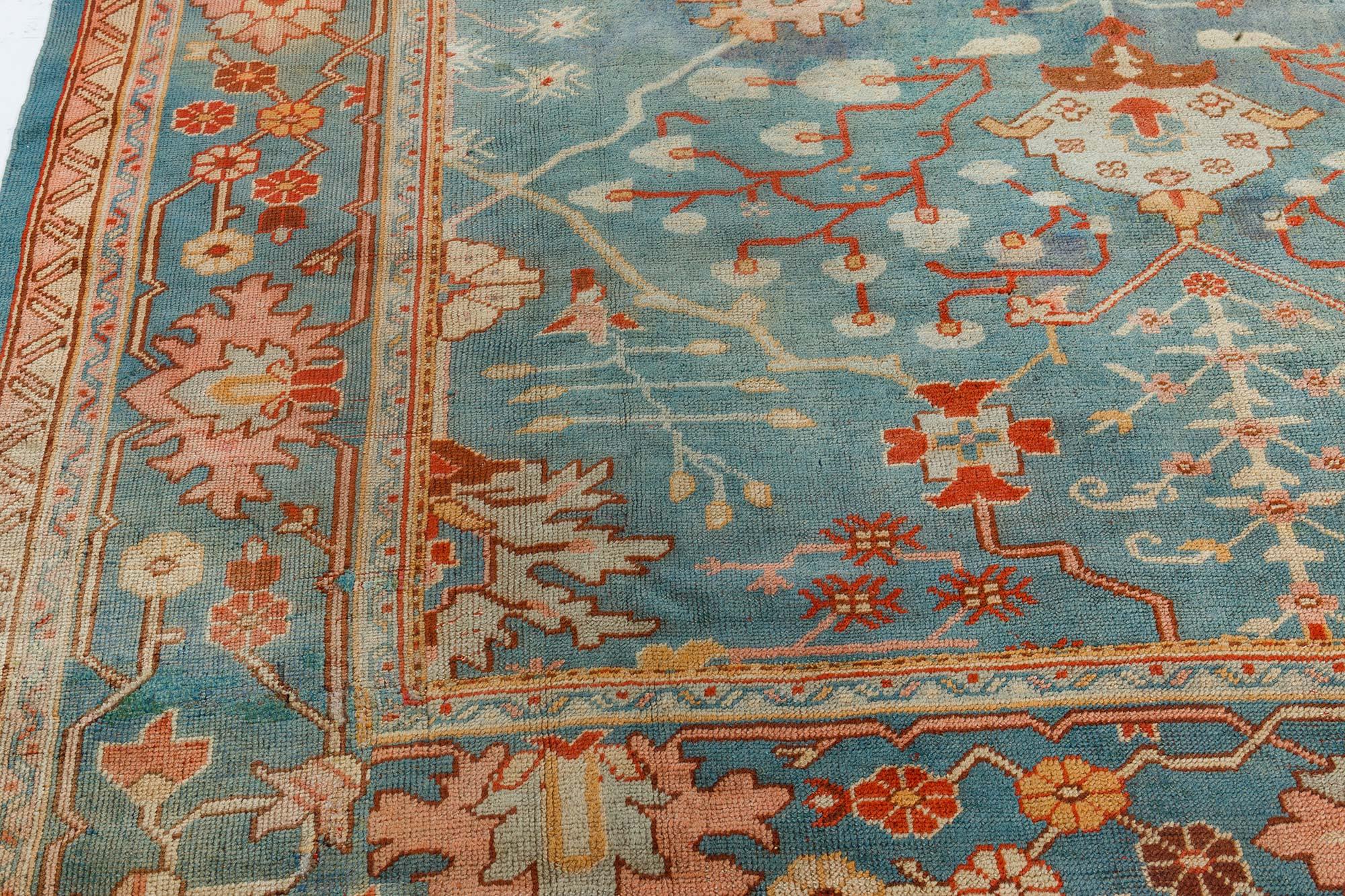 Türkischer Oushak-Teppich aus der Jahrhundertmitte, handgefertigt aus Wolle im Angebot 5