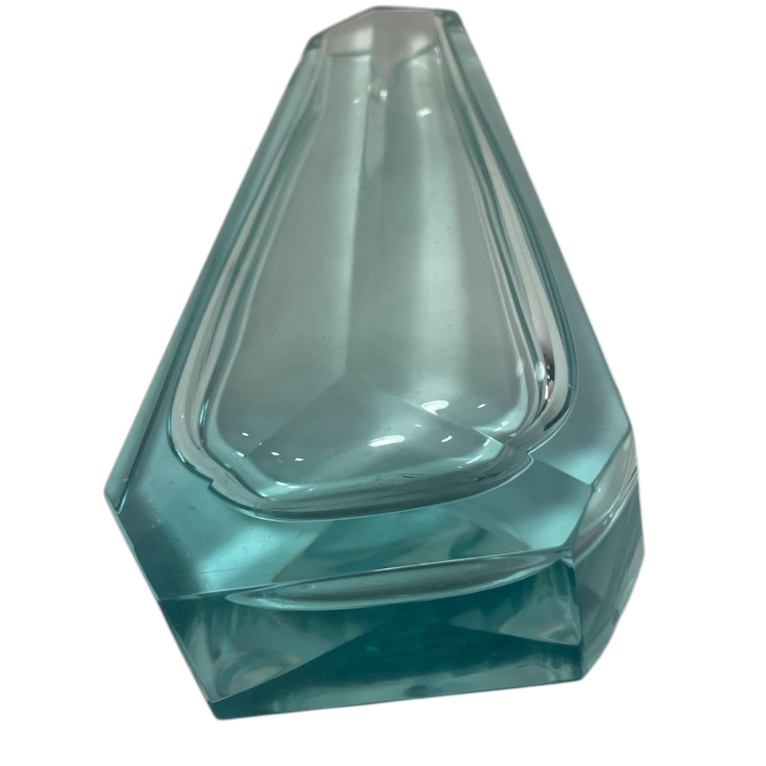 Art Déco Midcentury Turquoise Blown Glass Vase, Hand-carved, Art Deco Style in vendita