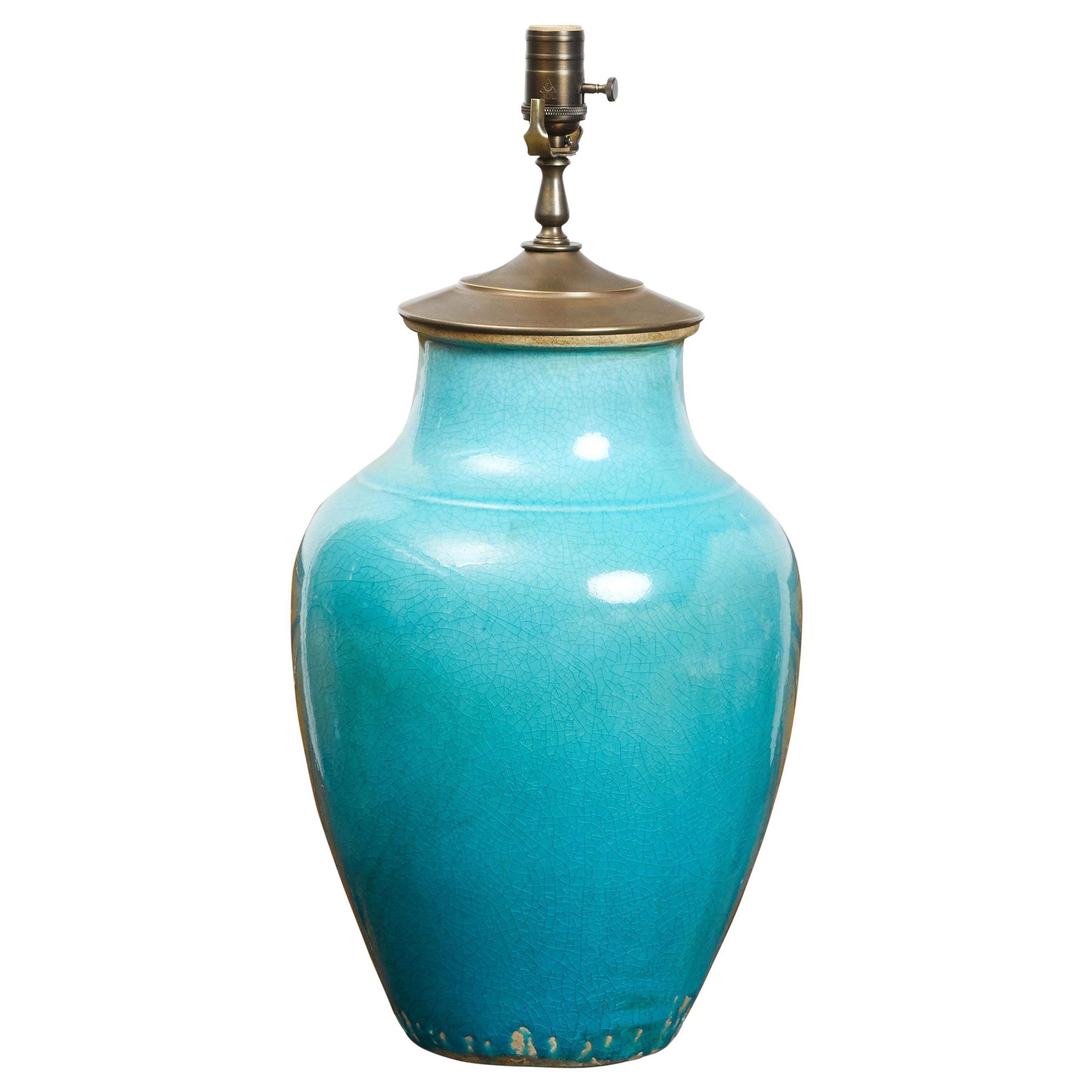 Lampada da tavolo turchese del Medioevo montata su base in lucite, cablata negli Stati Uniti