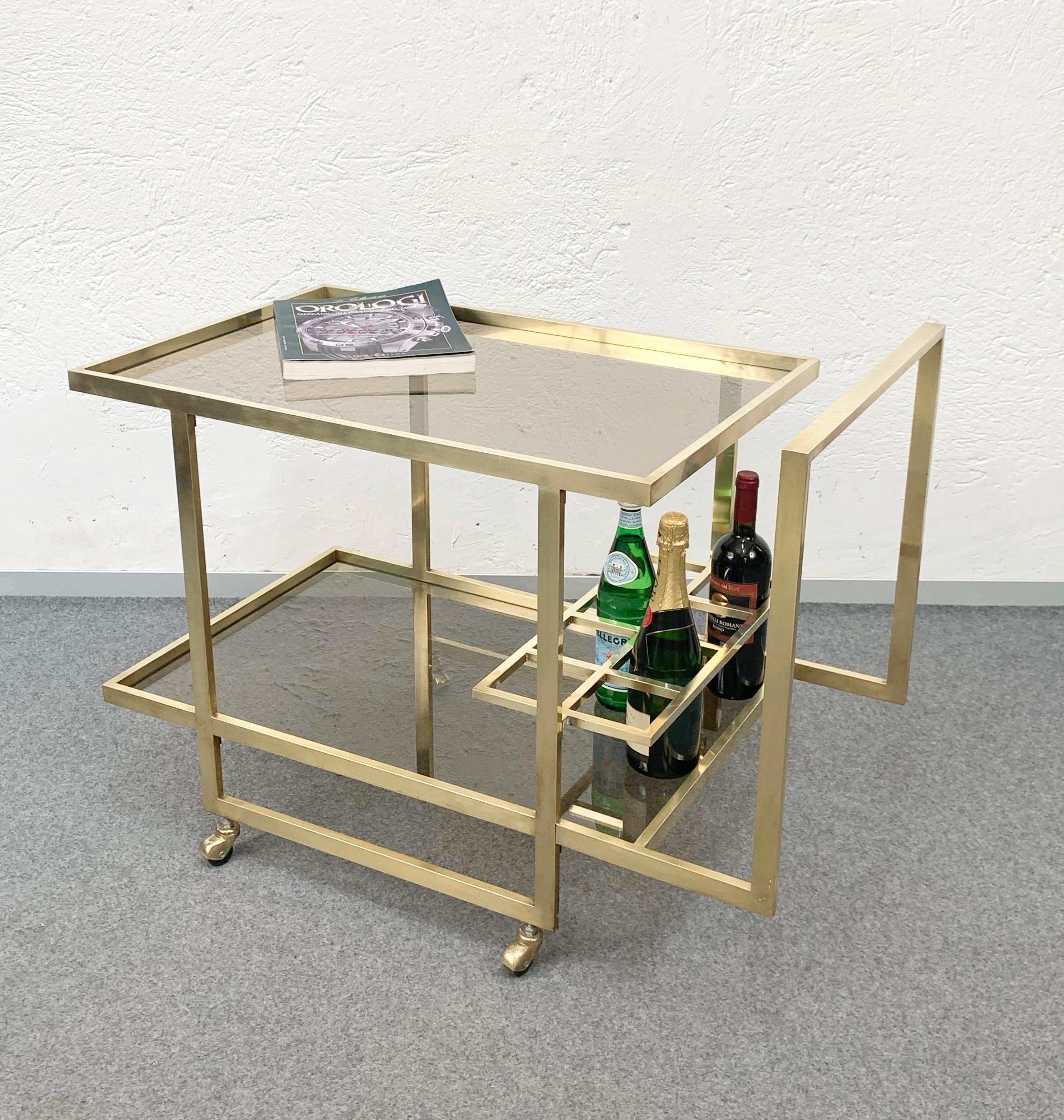 Midcentury Two Levels Smoked Glass and Brass Bar Cart with Bottle Holder, 1970s For Sale 11