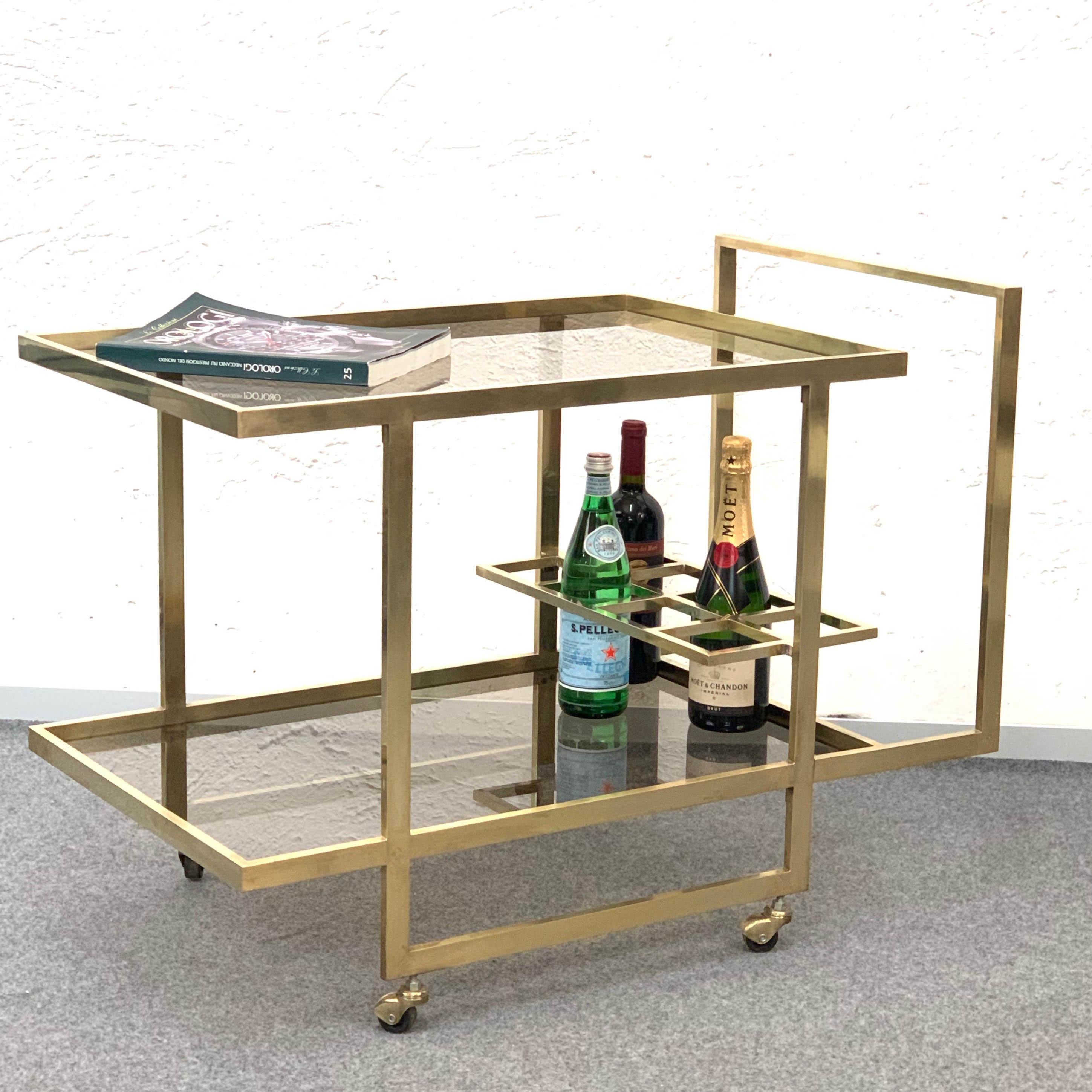 Midcentury Two Levels Smoked Glass and Brass Bar Cart with Bottle Holder, 1970s For Sale 1