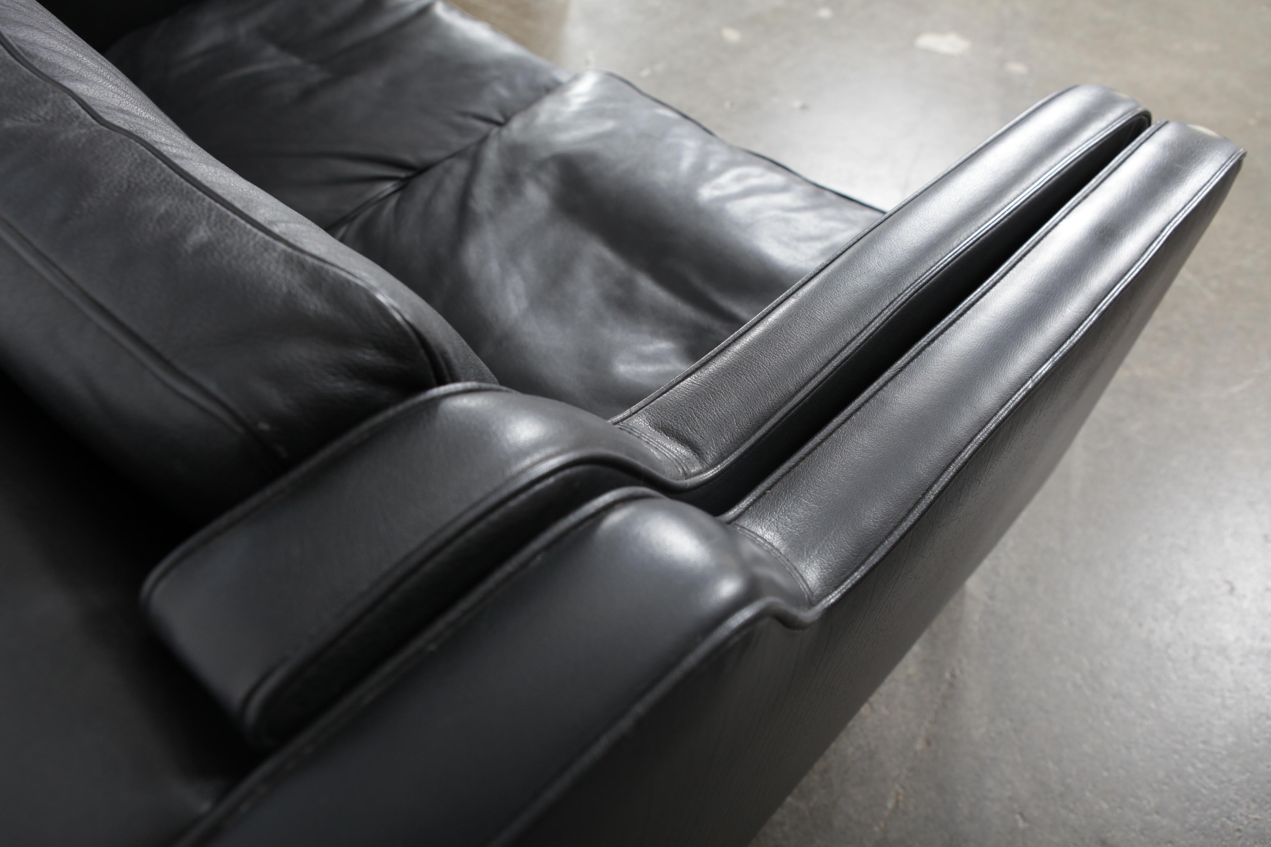 Midcentury Two-Seat Black Leather Sofa by Stouby, Denmark 5
