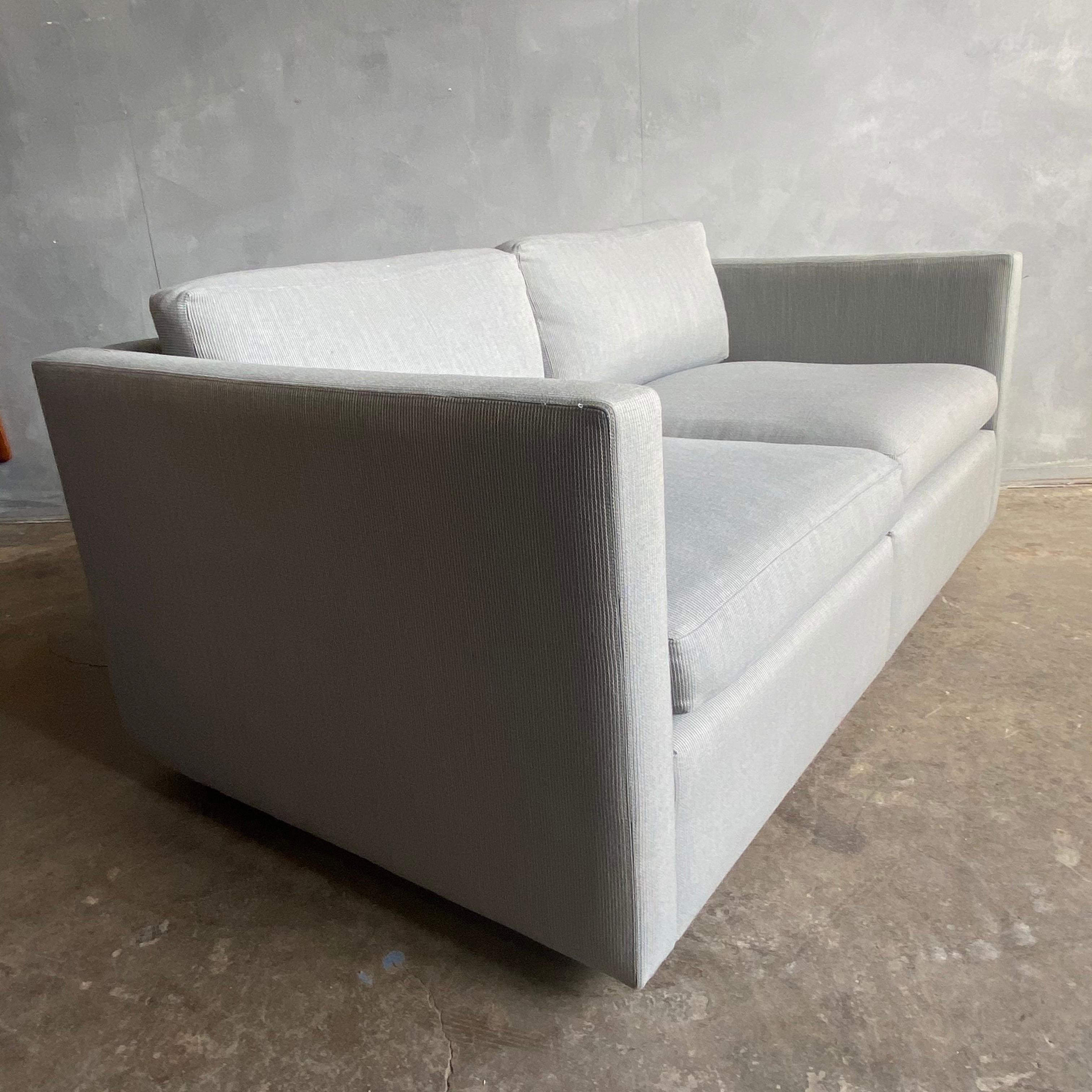 Midcentury Two Seat Sofa for Knoll 4