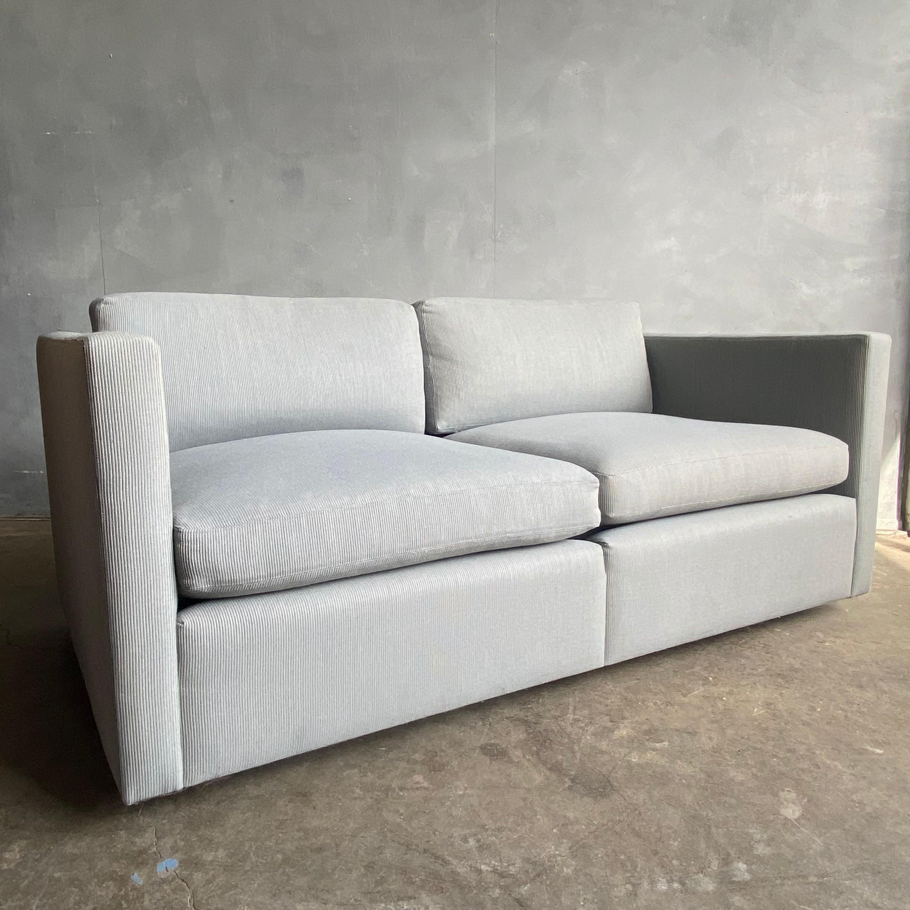 Midcentury Two Seat Sofa for Knoll 5