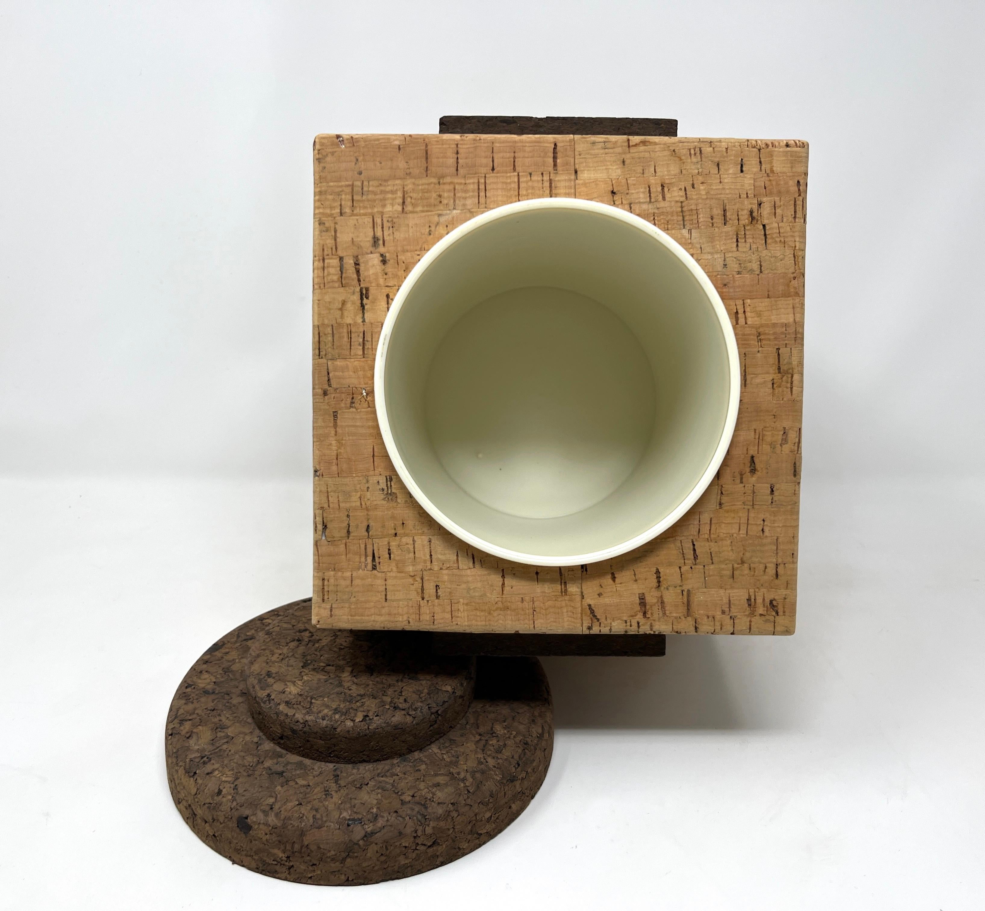Midcentury Two-Tone Cork Ice Bucket Made in Portugal In Good Condition For Sale In Chicago, IL