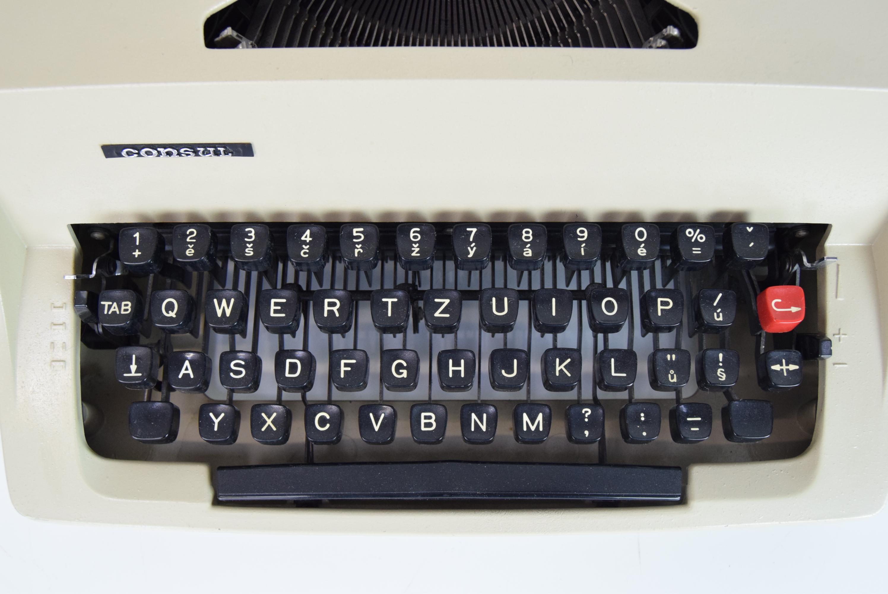 Metal Midcentury Typewriter/Consul, Type 2224, 1980s For Sale