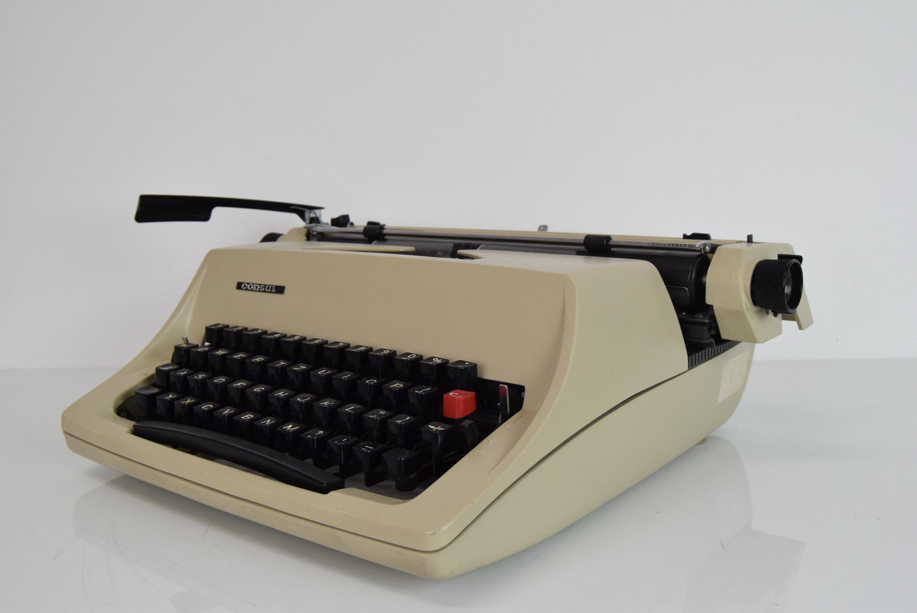 typewriter 1980s