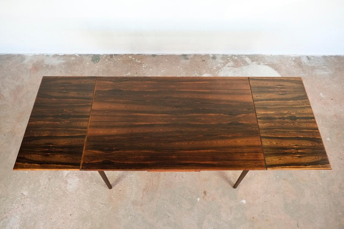 Midcentury Typical Danish Extendable Table in Rosewood For Sale 3