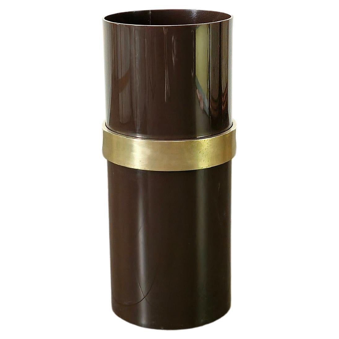 Midcentury Umbrella Stand Brown Plastic Brass Cylindrical Italian Design 1970s For Sale