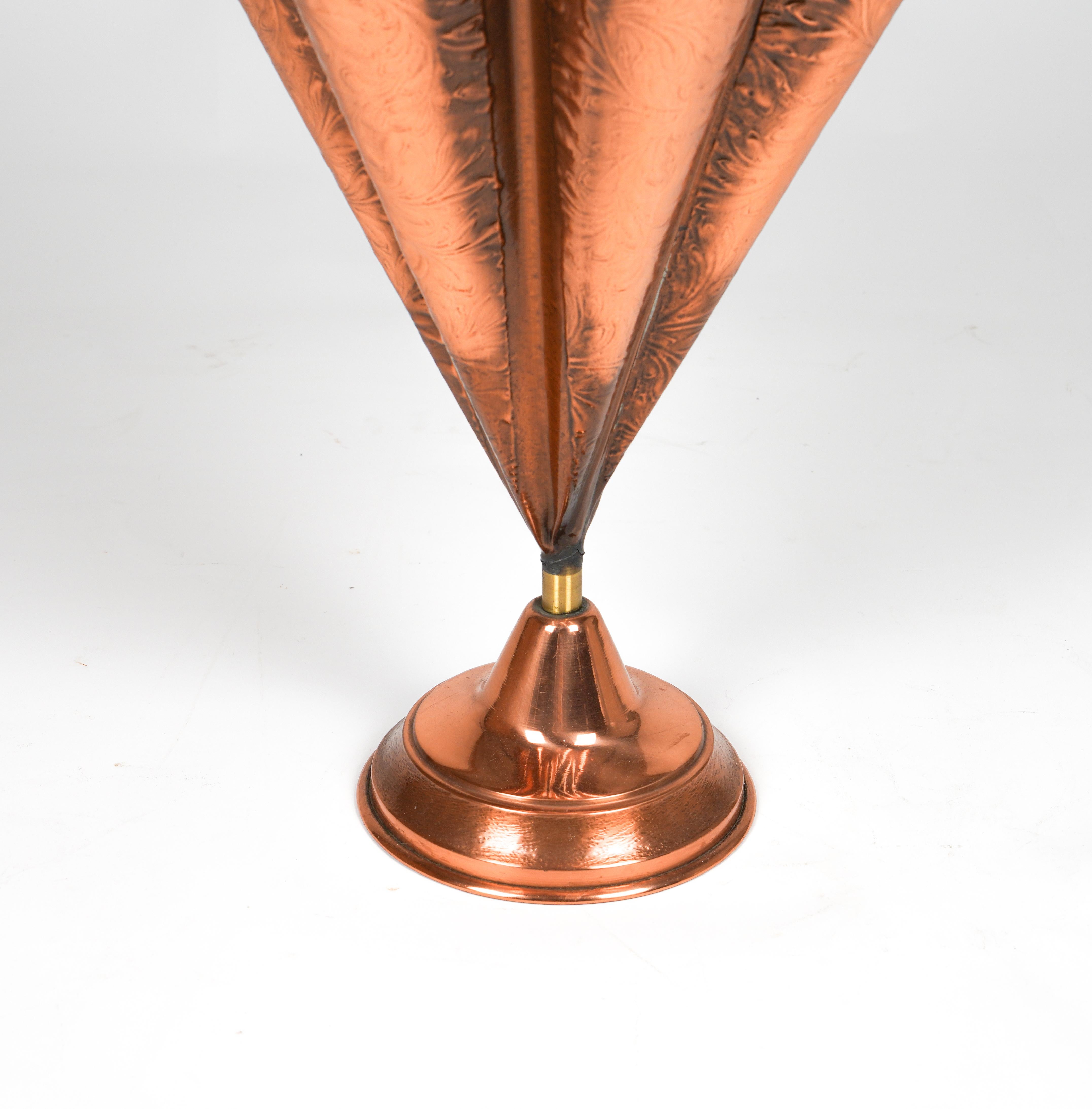 Midcentury Umbrella Stand in Copper and Brass, Italy 1970s For Sale 4
