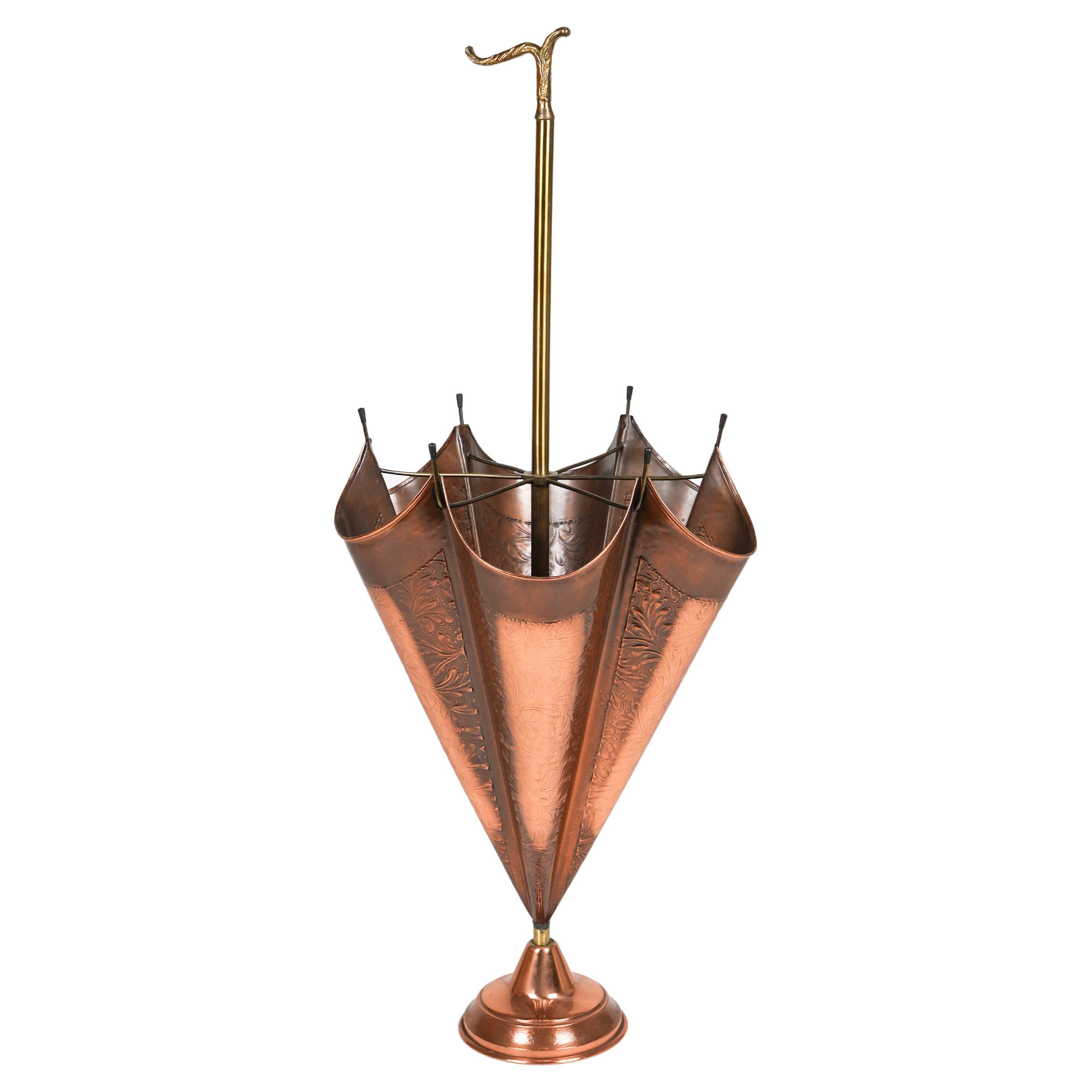 Midcentury Umbrella Stand in Copper and Brass, Italy 1970s For Sale