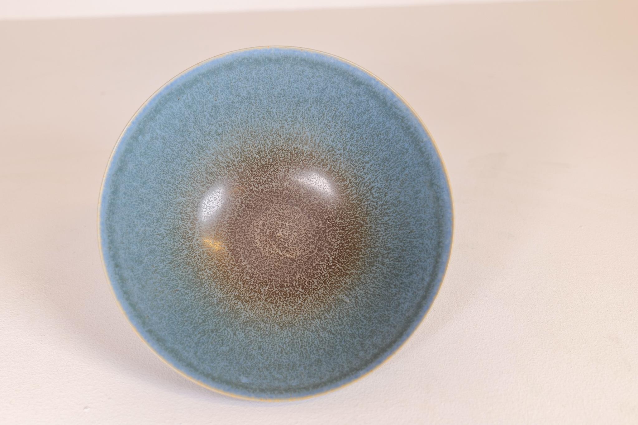 Midcentury Unique Ceramic Bowl Sven Wejsfelt Gustavsberg, Sweden 4