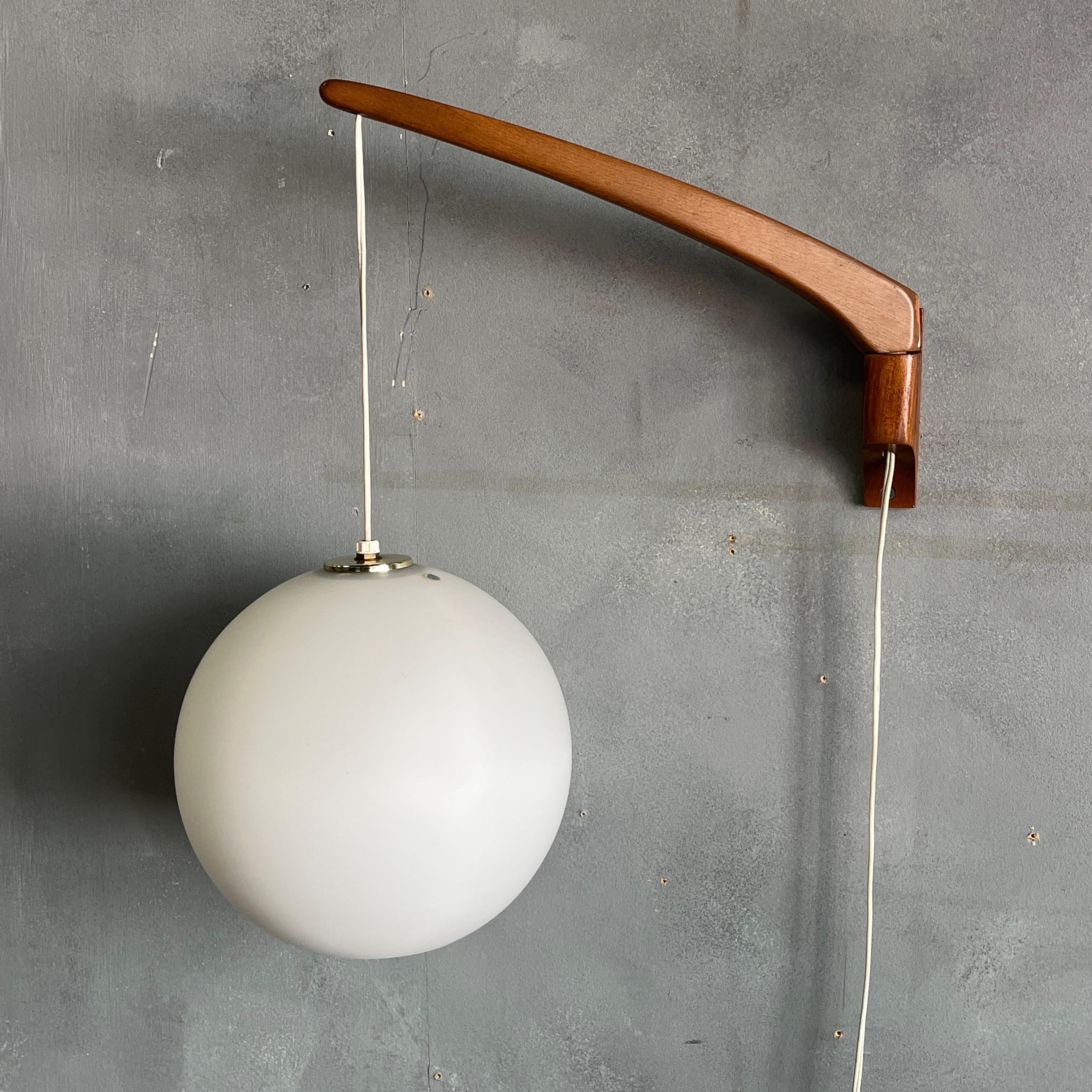Glass Midcentury Uno & Östen Kristiansson Adjustable Wall Lamp