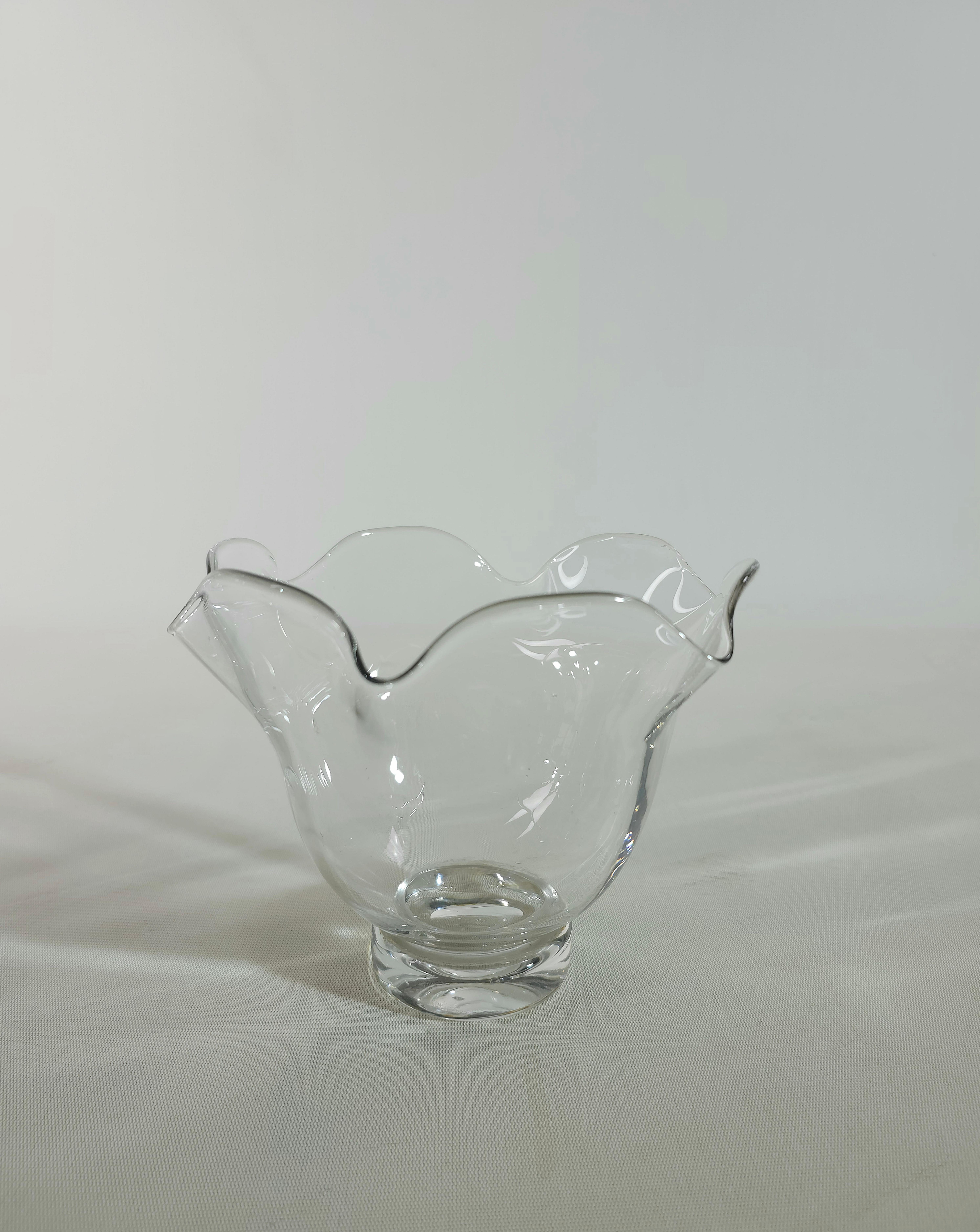 Vasi del Medioevo in vetro soffiato di Murano Maestri Muranesi Italia 1960s Set di 2 in vendita 1