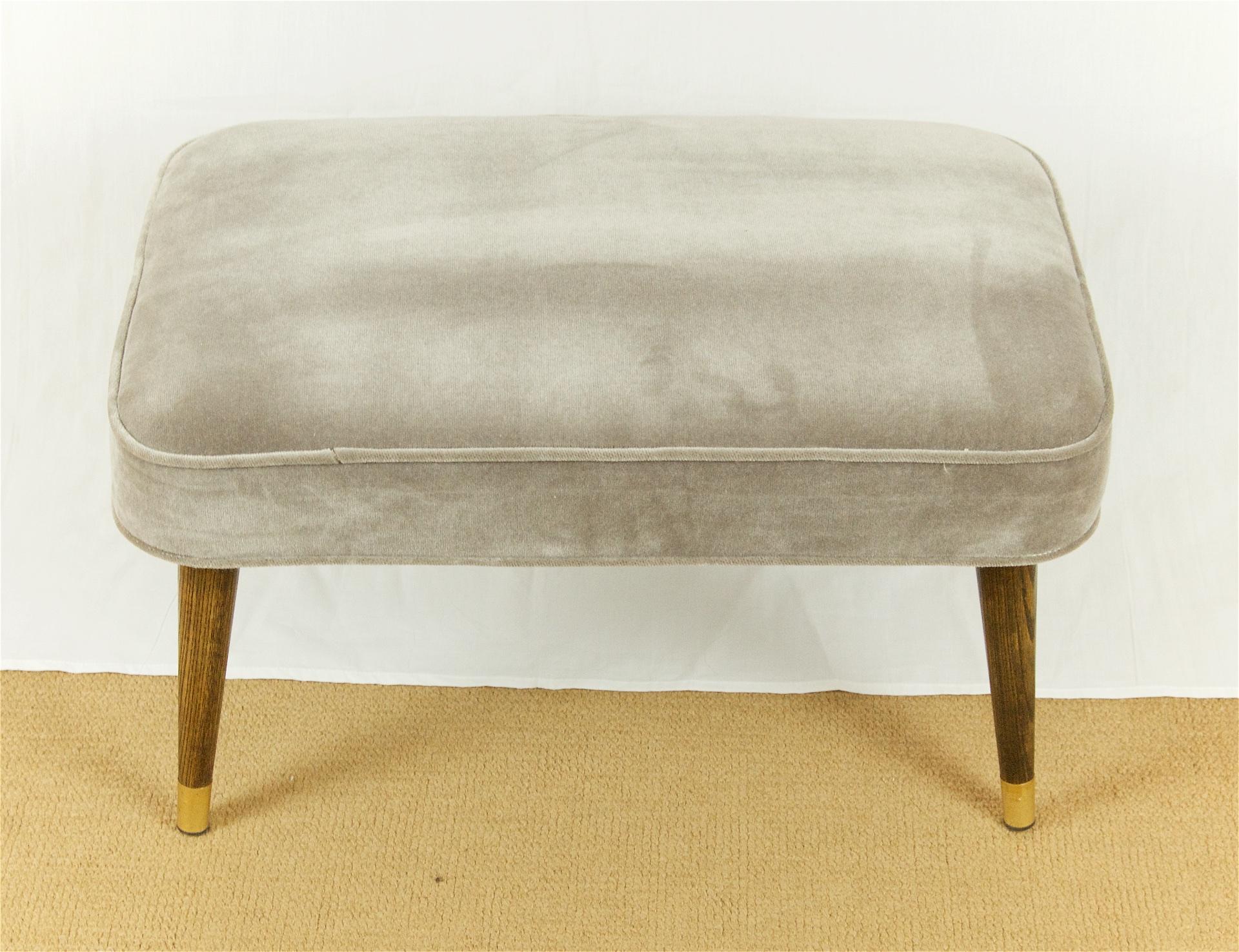 Midcentury Velvet and Wood Bench with Ebonized Legs In Excellent Condition In Stamford, CT