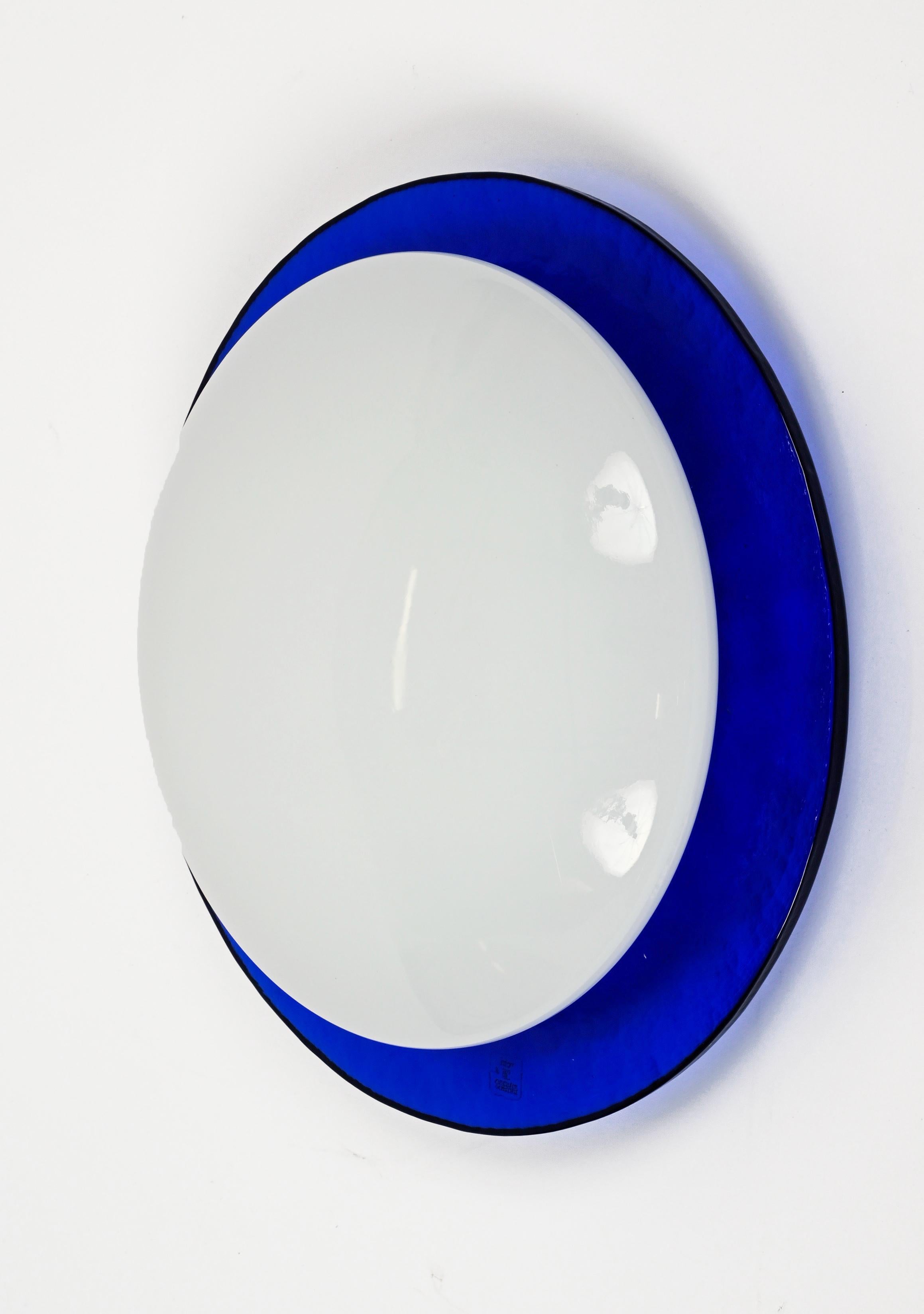 MIdcentury Vetri Murano Round Blue and White Artistic Glass Italian Sconce 1970s For Sale 6