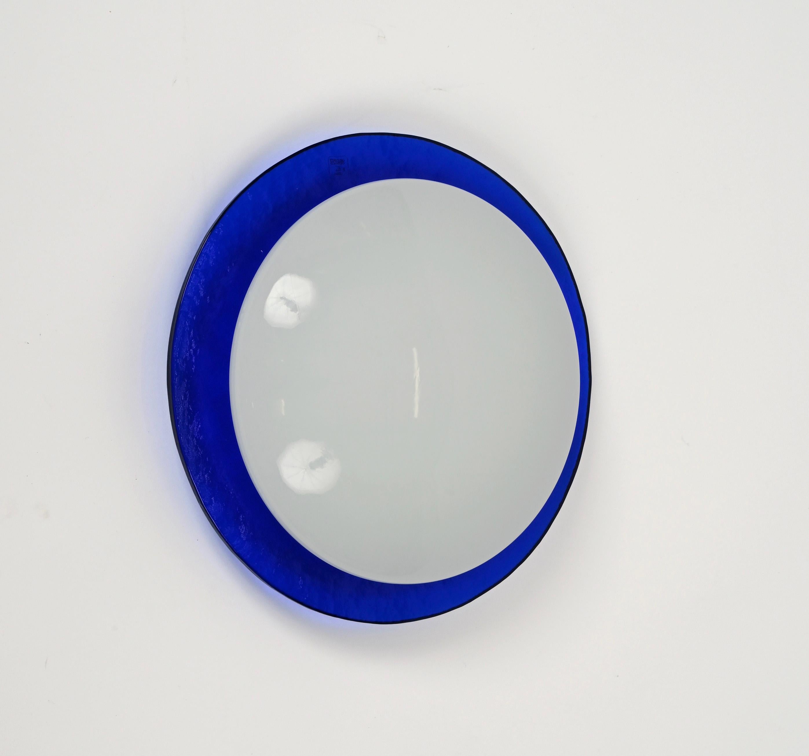 MIdcentury Vetri Murano Round Blue and White Artistic Glass Italian Sconce 1970s For Sale 2