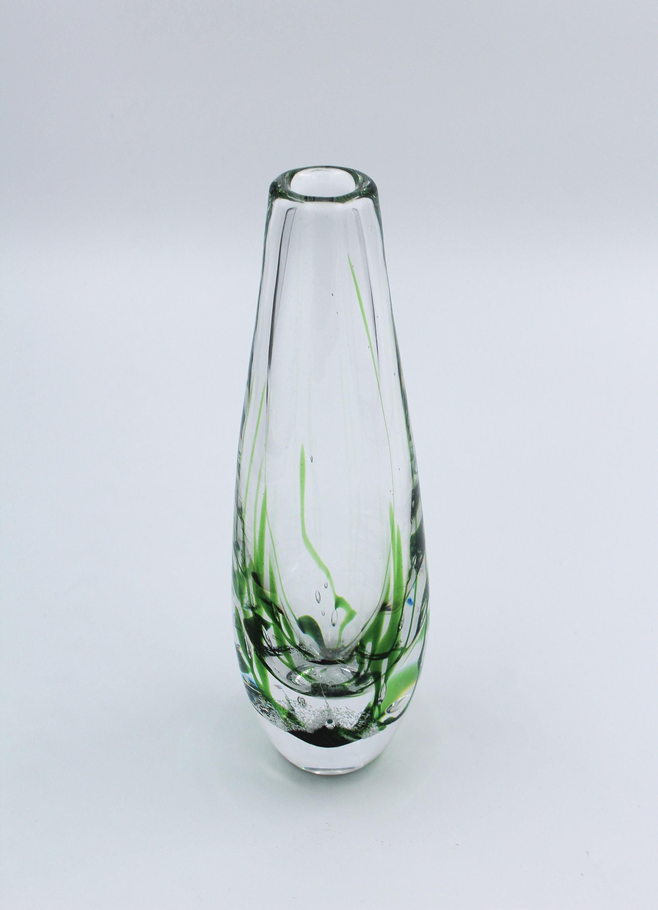 Swedish Midcentury Vicke Lindstrand Glass Vase by Kosta, 1960s For Sale