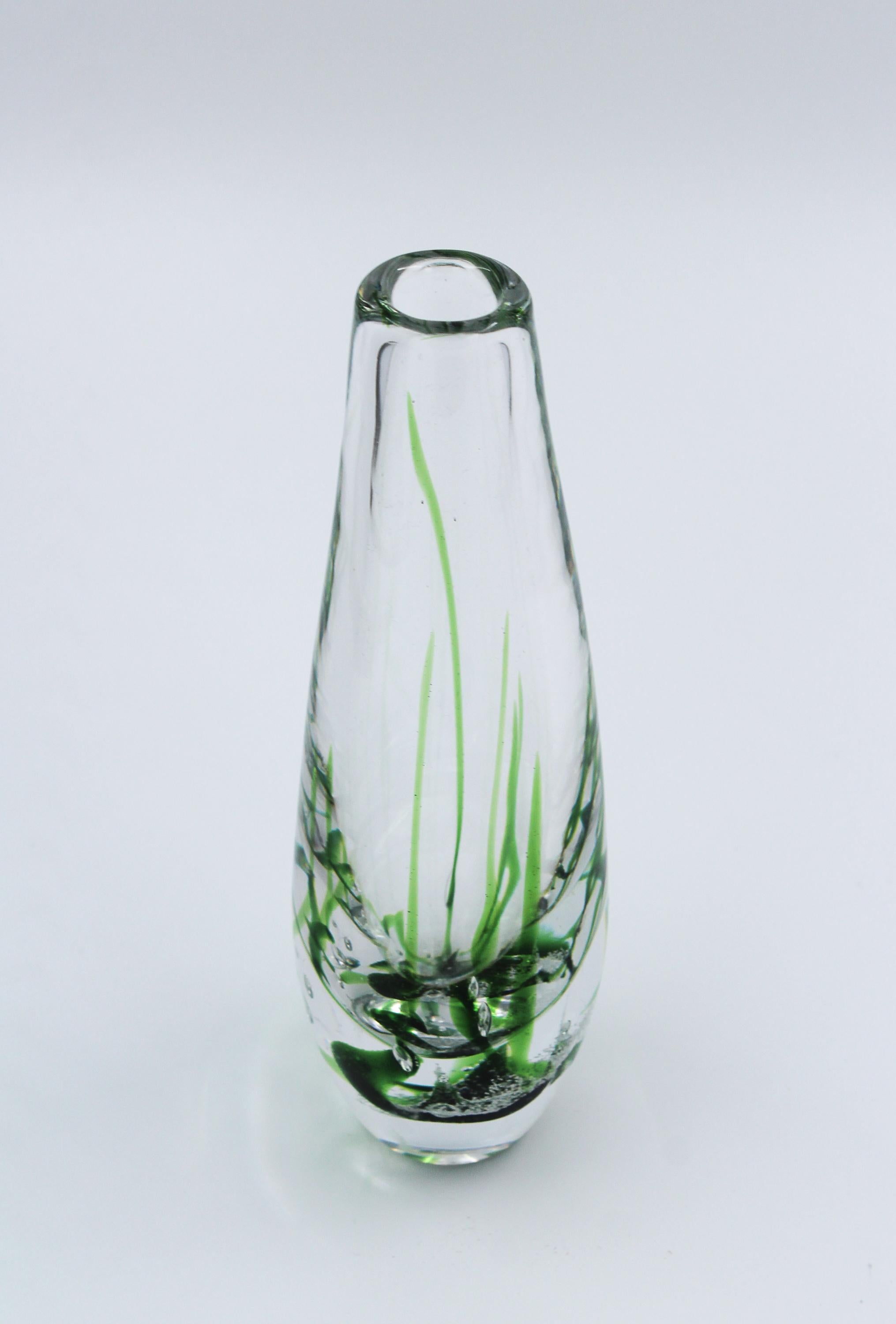 Midcentury Vicke Lindstrand Glass Vase by Kosta, 1960s For Sale 1