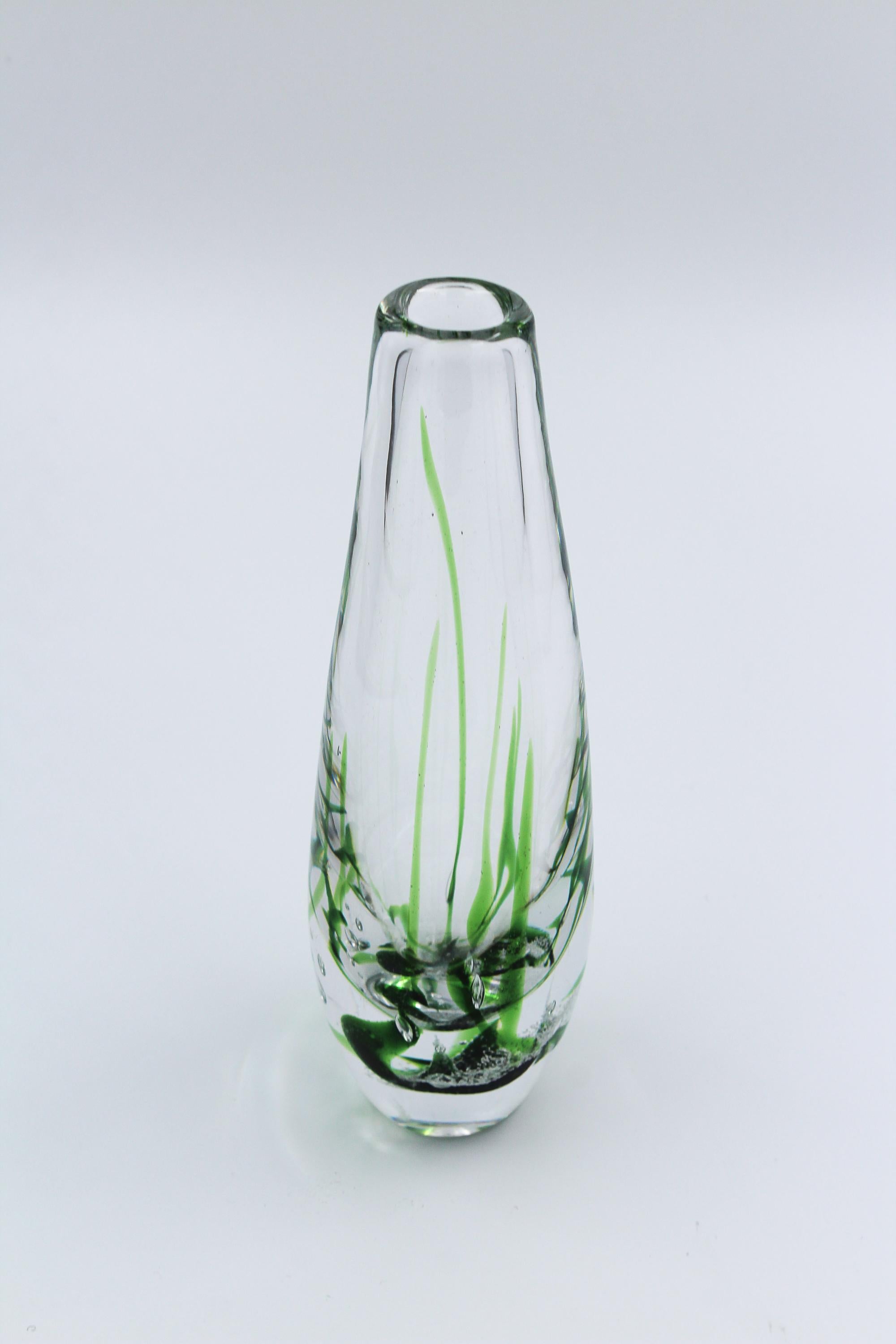 Midcentury Vicke Lindstrand Glass Vase by Kosta, 1960s For Sale 2