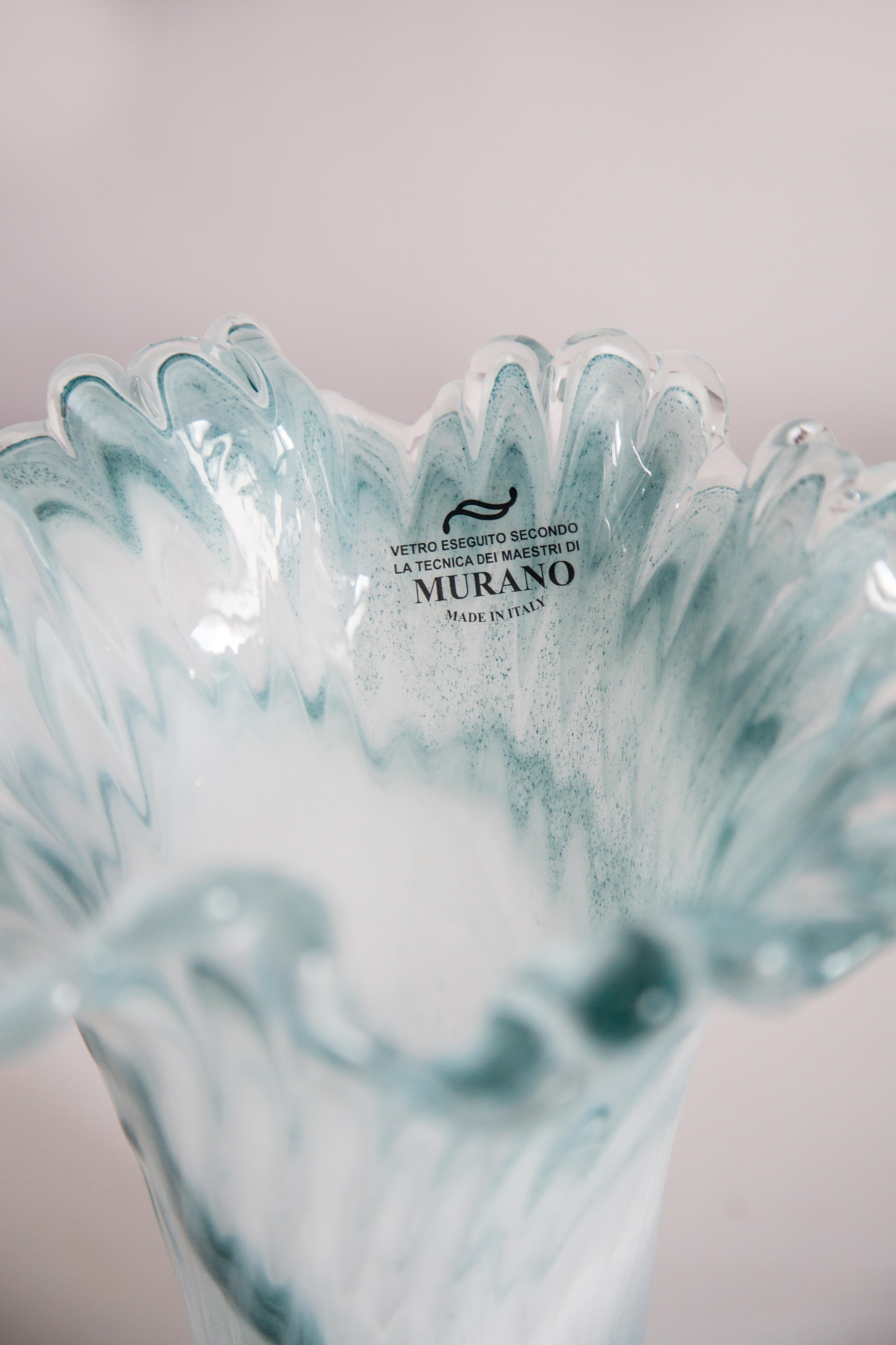 Vaso vintage di metà secolo in vetro di Murano blu acqua, Italia, anni 2000 In condizioni ottime in vendita a 05-080 Hornowek, PL