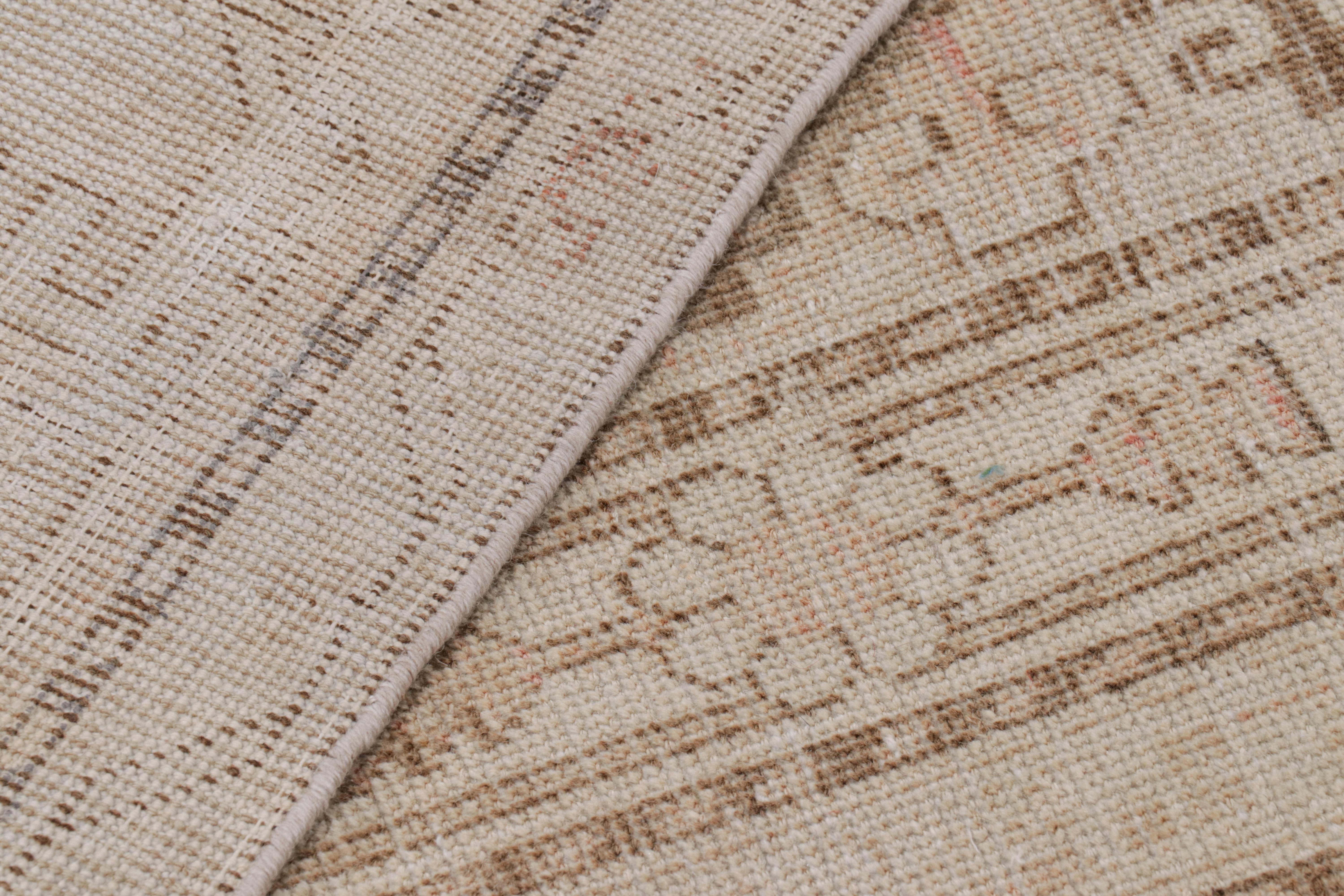 Tappeto Khotan Vintage di transizione in lana beige e nera del Medioevo in vendita 1