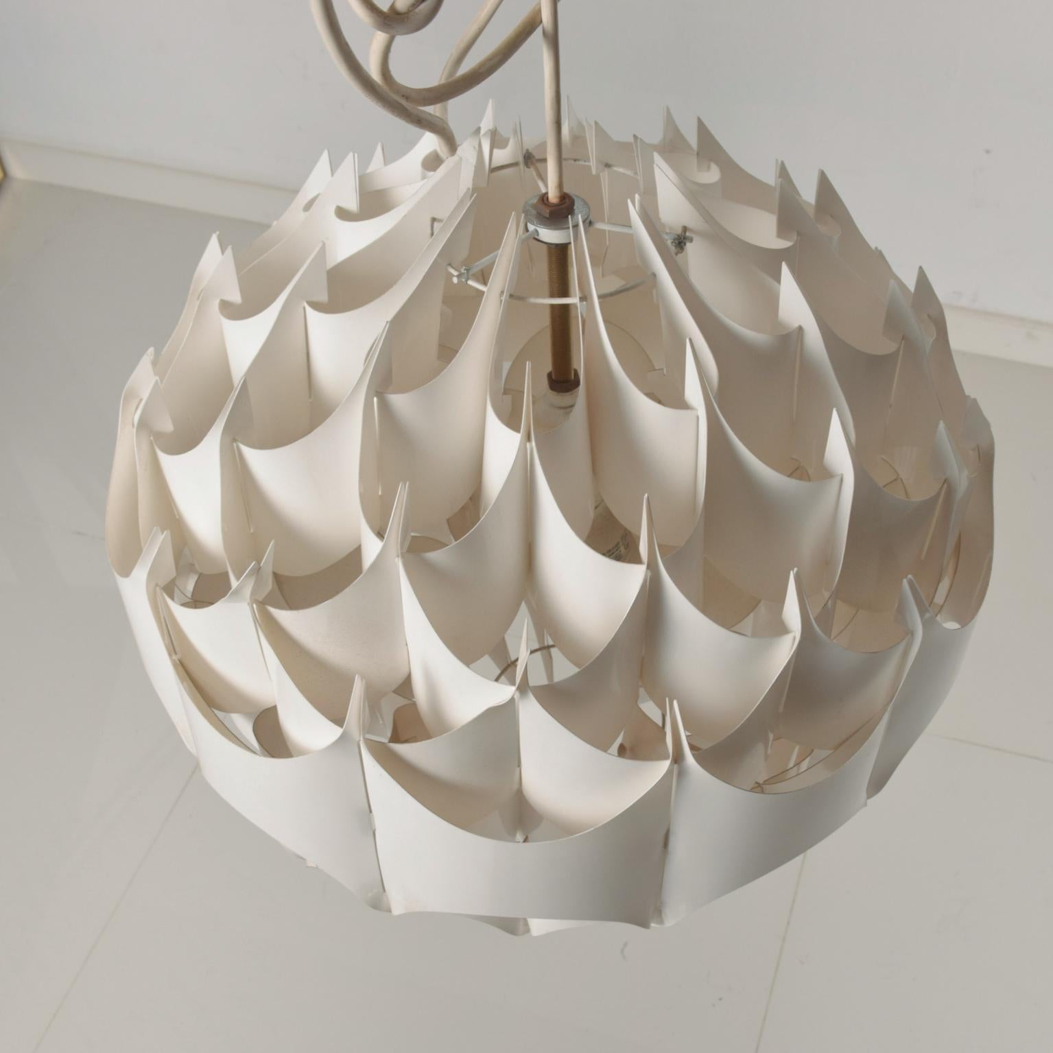 Mid-Century Modern Midcentury Vintage Modern Plastic Spherical Hanging Lamp