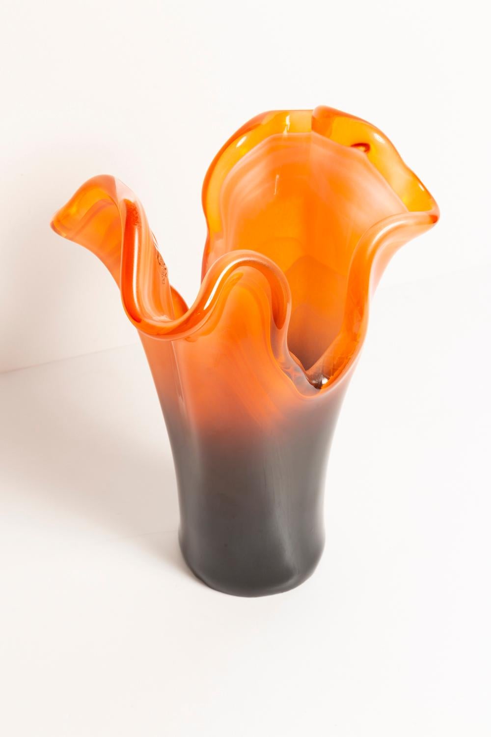 Midcentury Vintage Orange and Black Murano Glass Vase, Italy, 2000s For Sale 5
