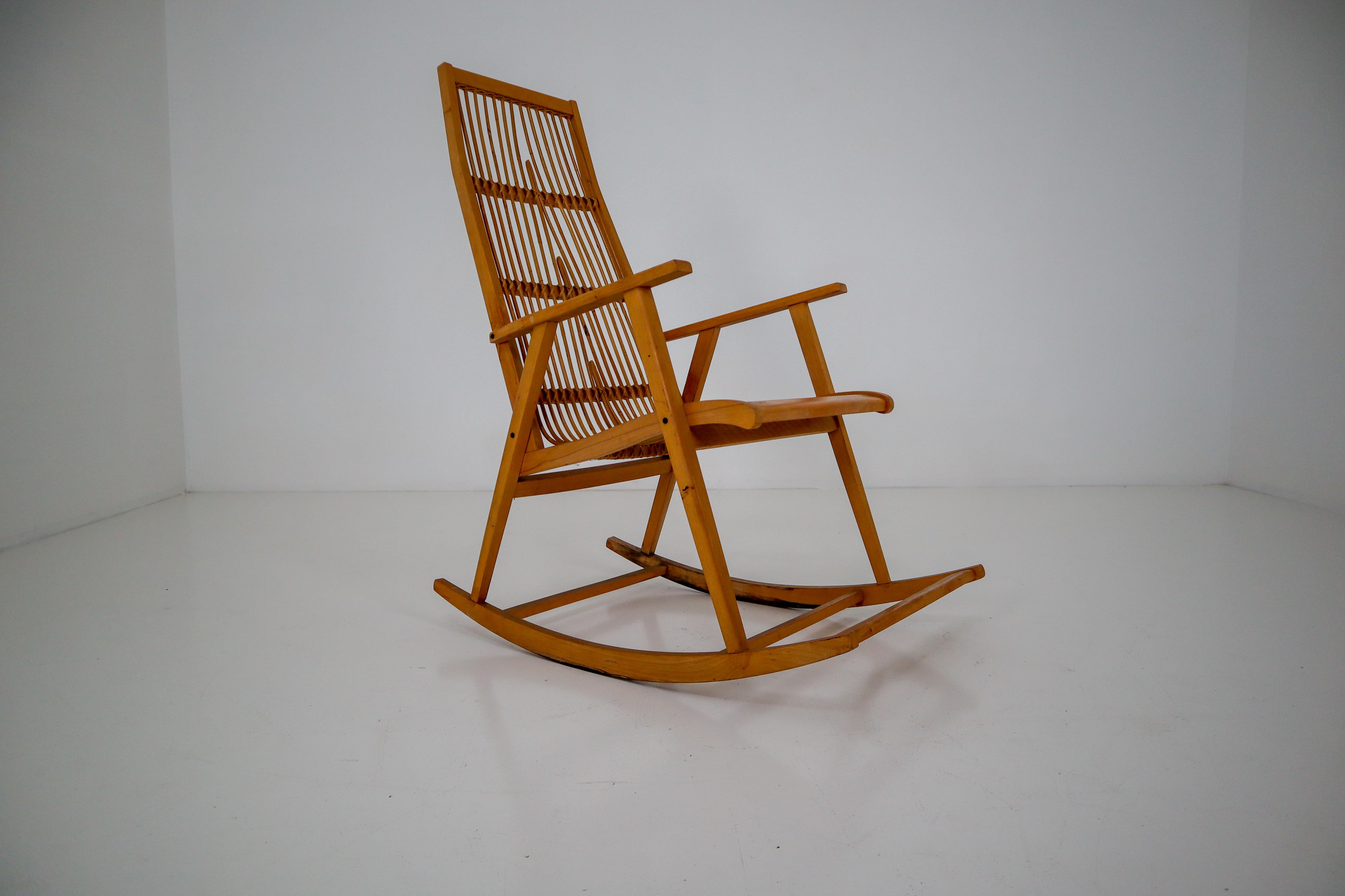 Midcentury Vintage Rocking Chair in Beechwood and Straw, Germany, 1960s 1