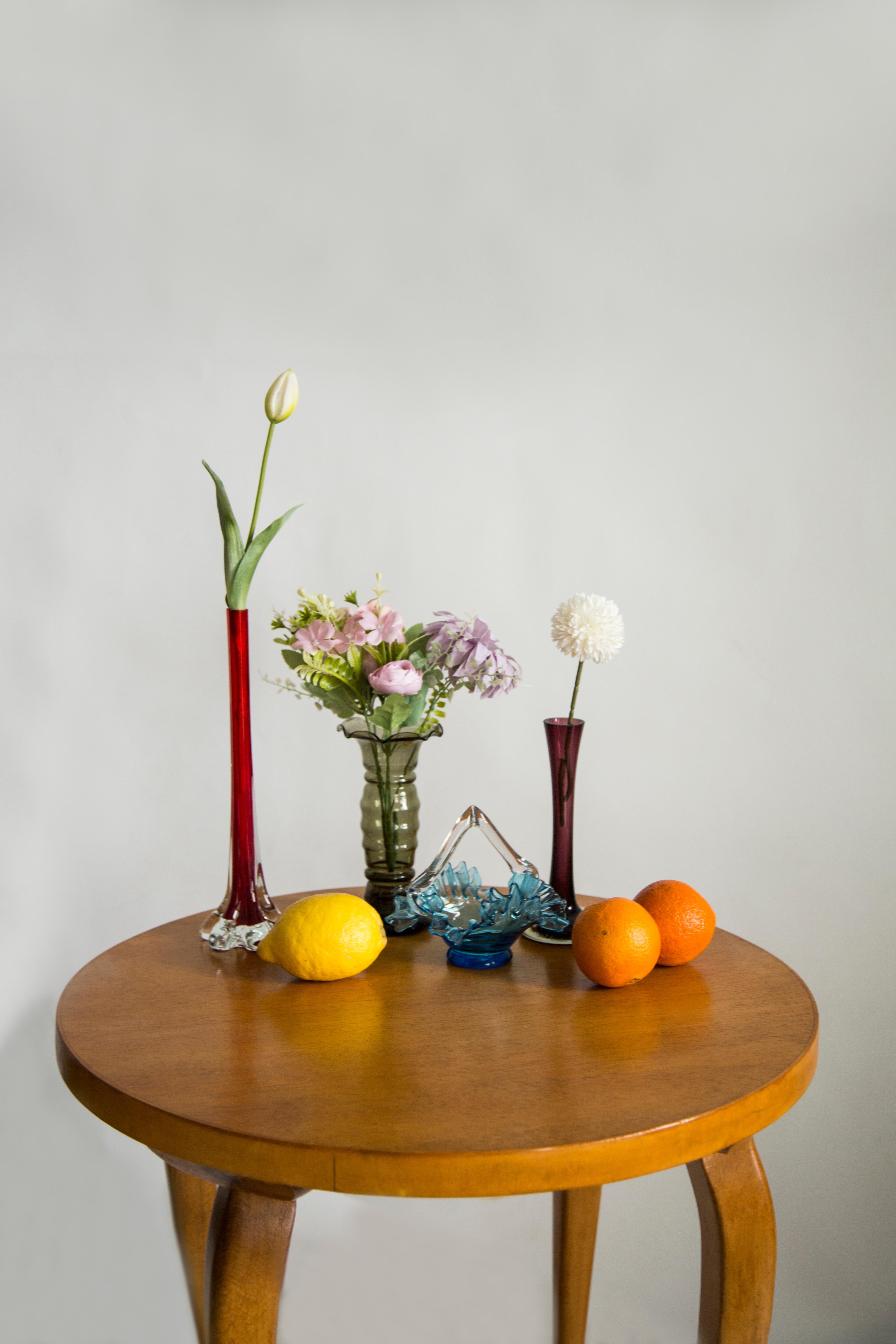 Jarrón Decorativo de Vidrio Rojo, Midcentury Vintage Slim, Europa, Años 60 siglo XX en venta