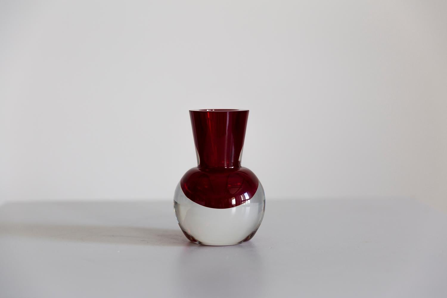 Midcentury Vintage Small Red Decorative Glass Vase, Europe, 1960s For Sale 5