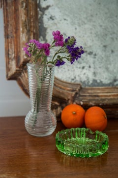 Petit vase transparent vintage du milieu du siècle dernier, Europe, années 1960