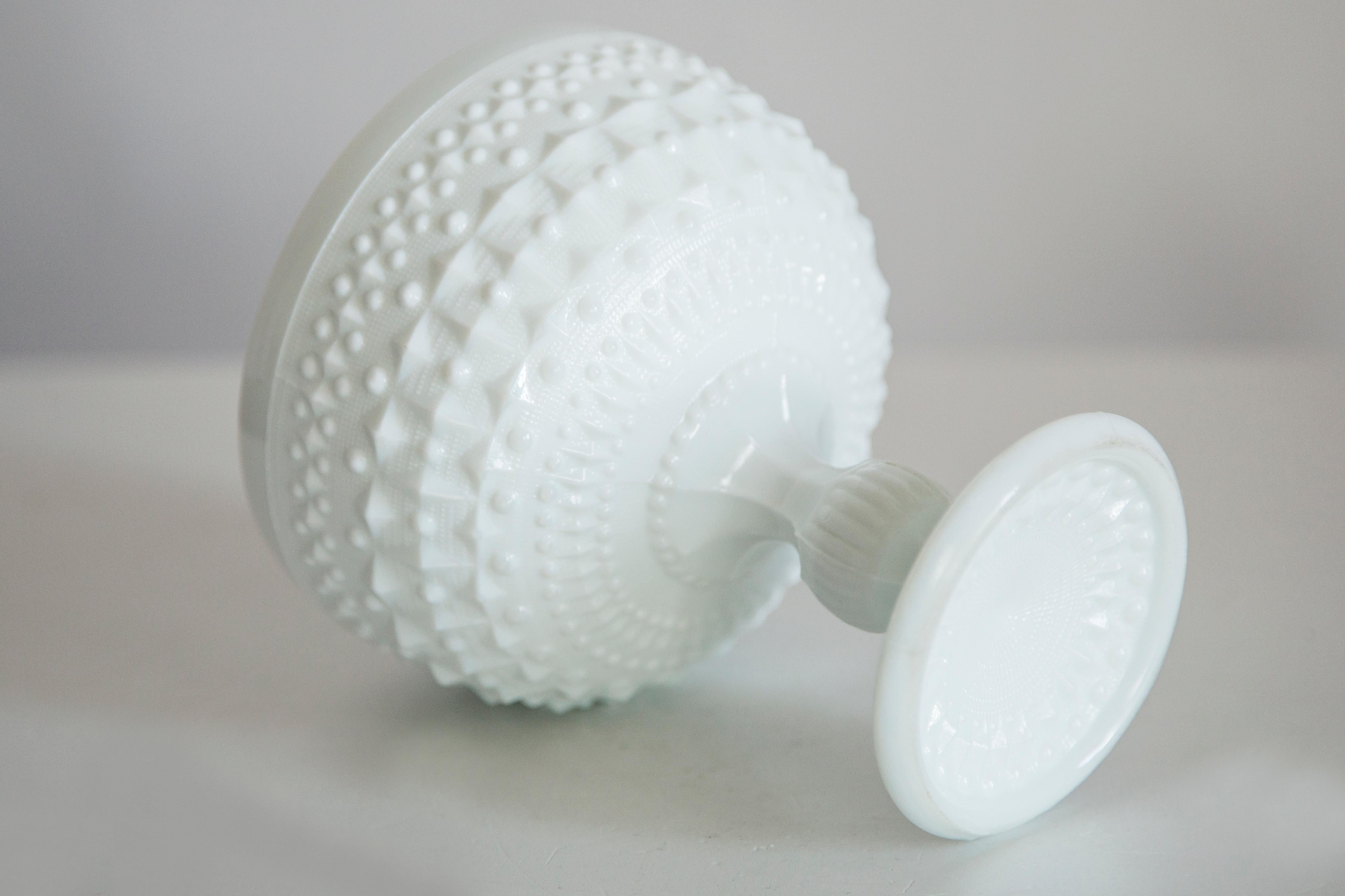 Midcentury Vintage White Glass Sugar Bowl, Italy, 1960s 3
