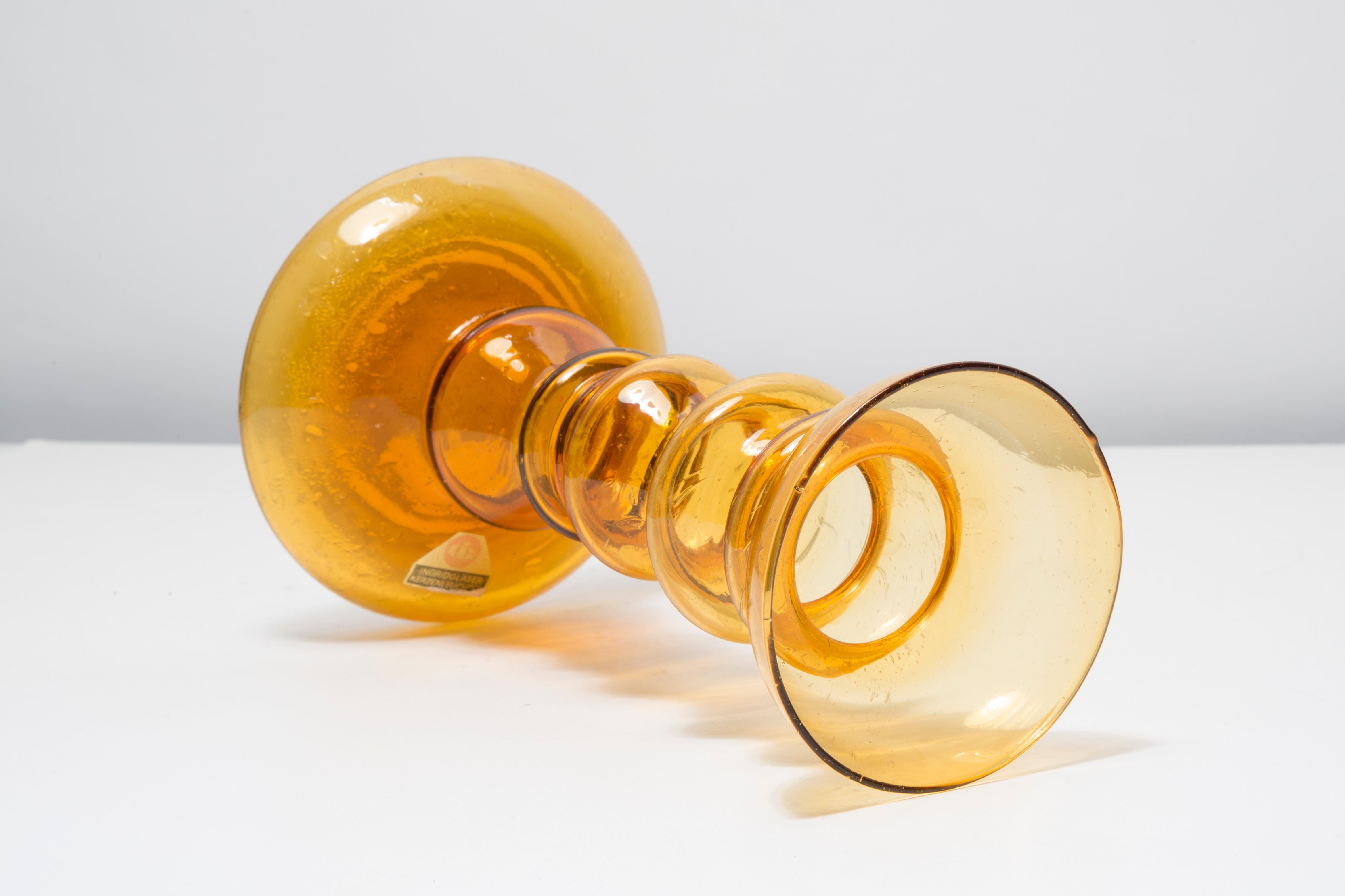 Gelbe geometrische Vase aus der Jahrhundertmitte, Europa, 1960er Jahre (20. Jahrhundert) im Angebot