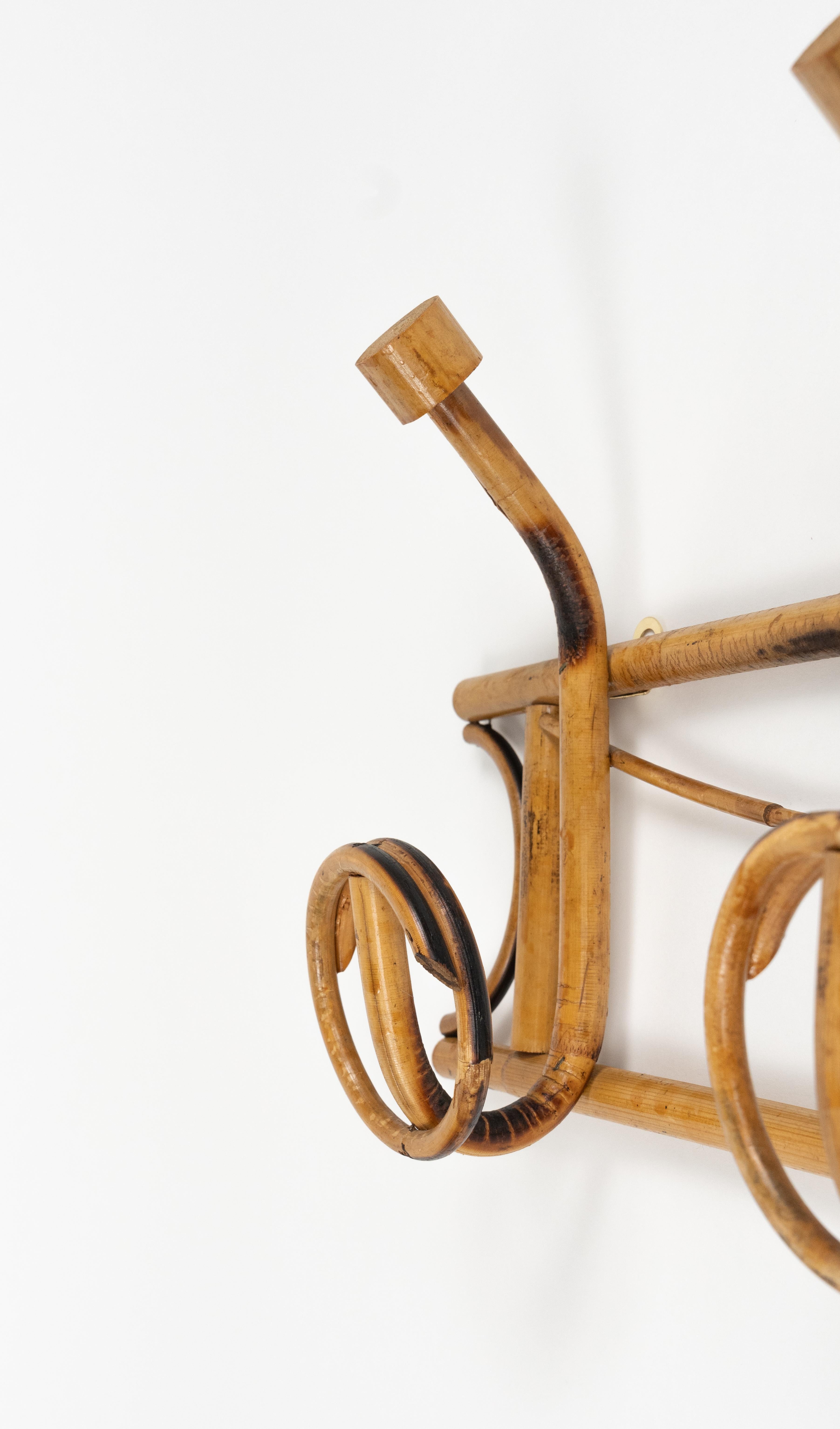 Perchero de pared de mediados de siglo Bambú y ratán, Italia Años 60 en venta 3