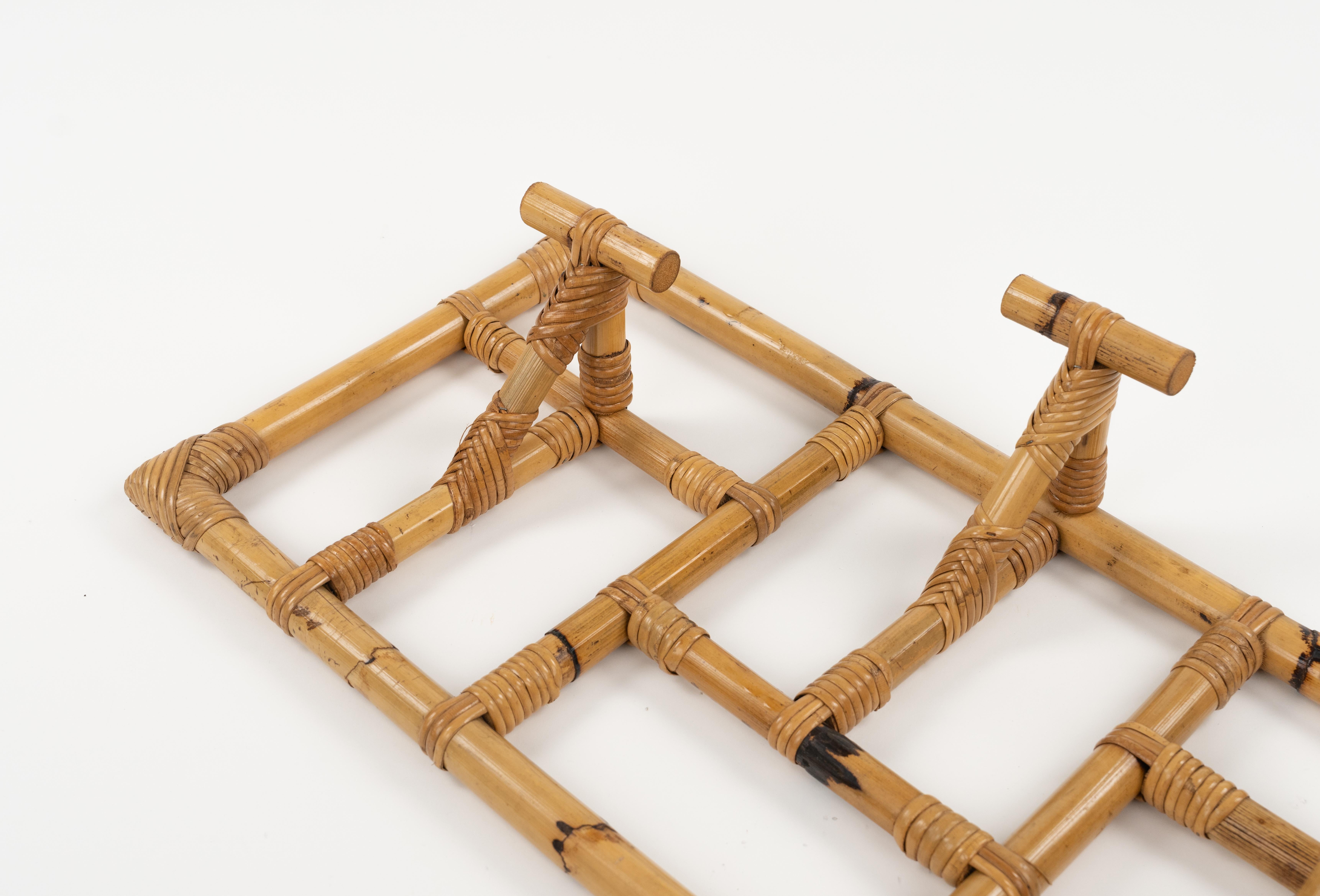 Midcentury Wall Coat Rack in Bamboo and Rattan Vivai Del Sud Style, Italy 1970s 2