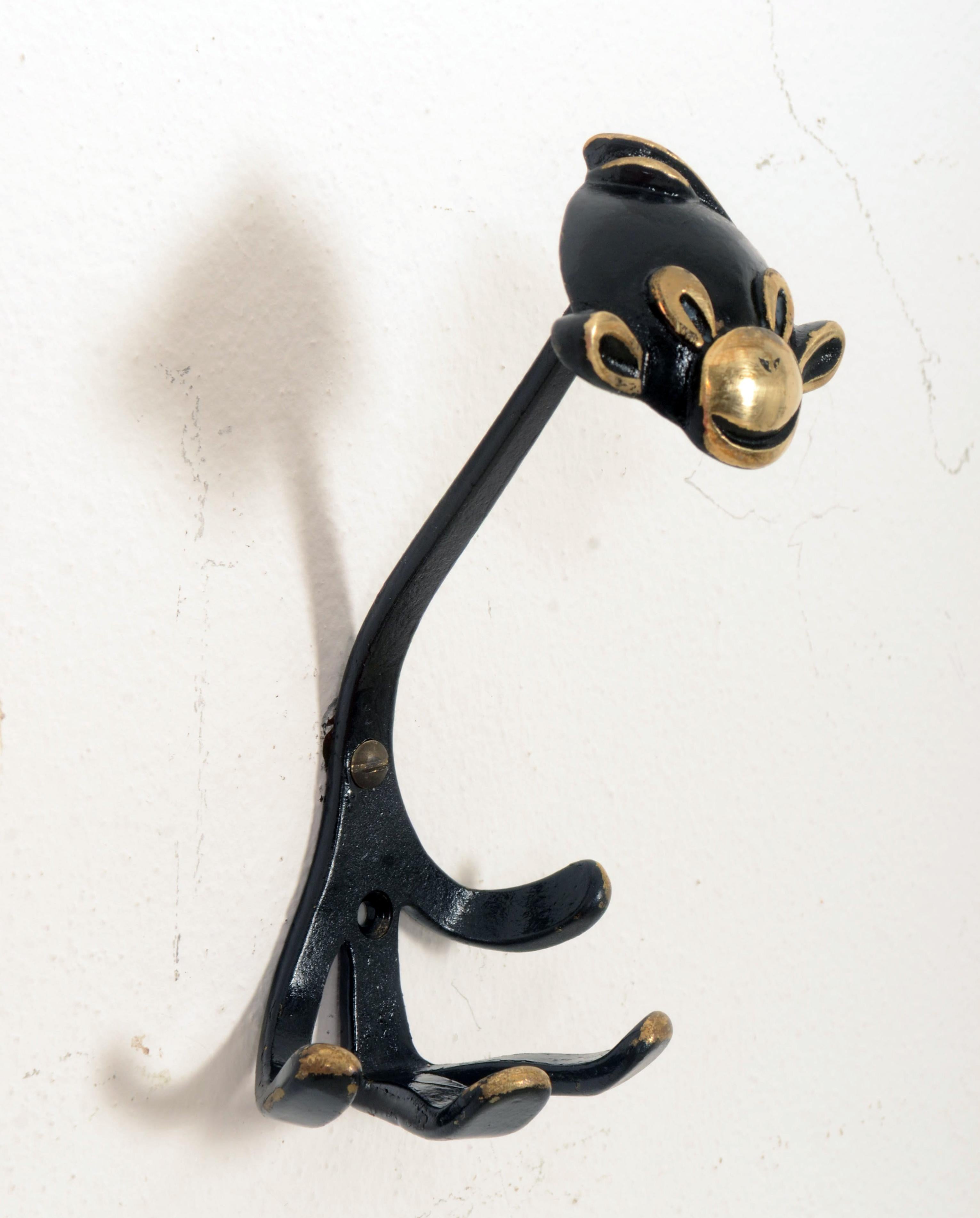 Wandhaken „Monkey“ aus der Mitte des Jahrhunderts von Walter Bosse (Österreichisch) im Angebot