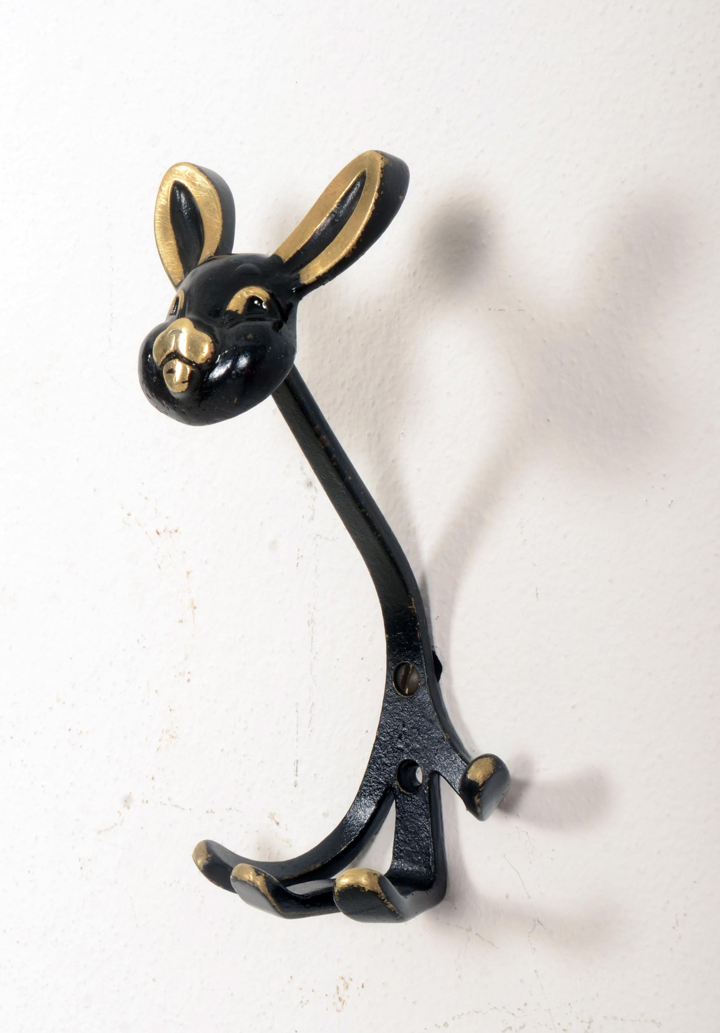 Wandhocker „Rabbit“ aus der Mitte des Jahrhunderts von Walter Bosse (Österreichisch) im Angebot