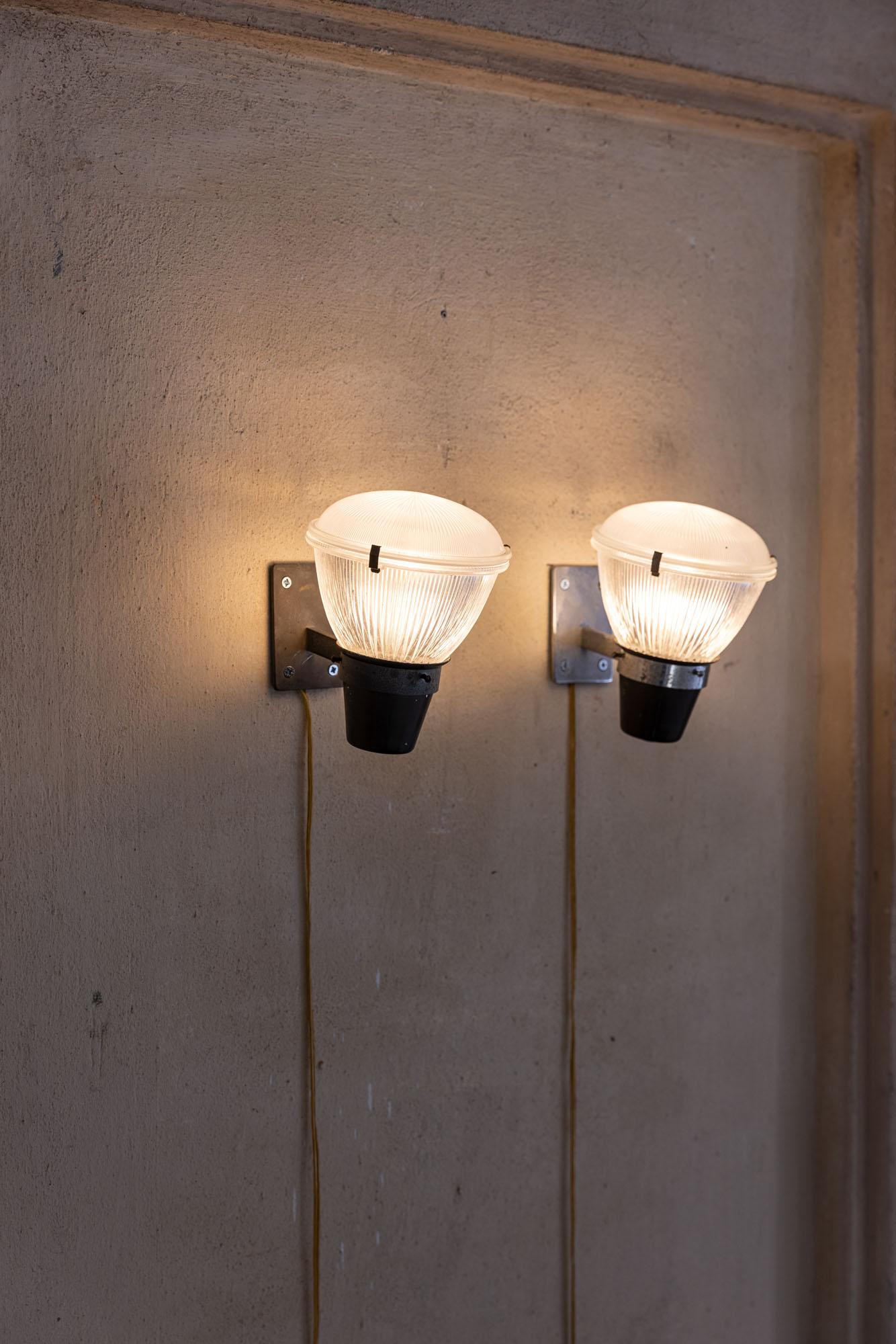 Midcentury wall lights model  LP6 by Ignazio Gardella for Azucena, Italy 1950s For Sale 3