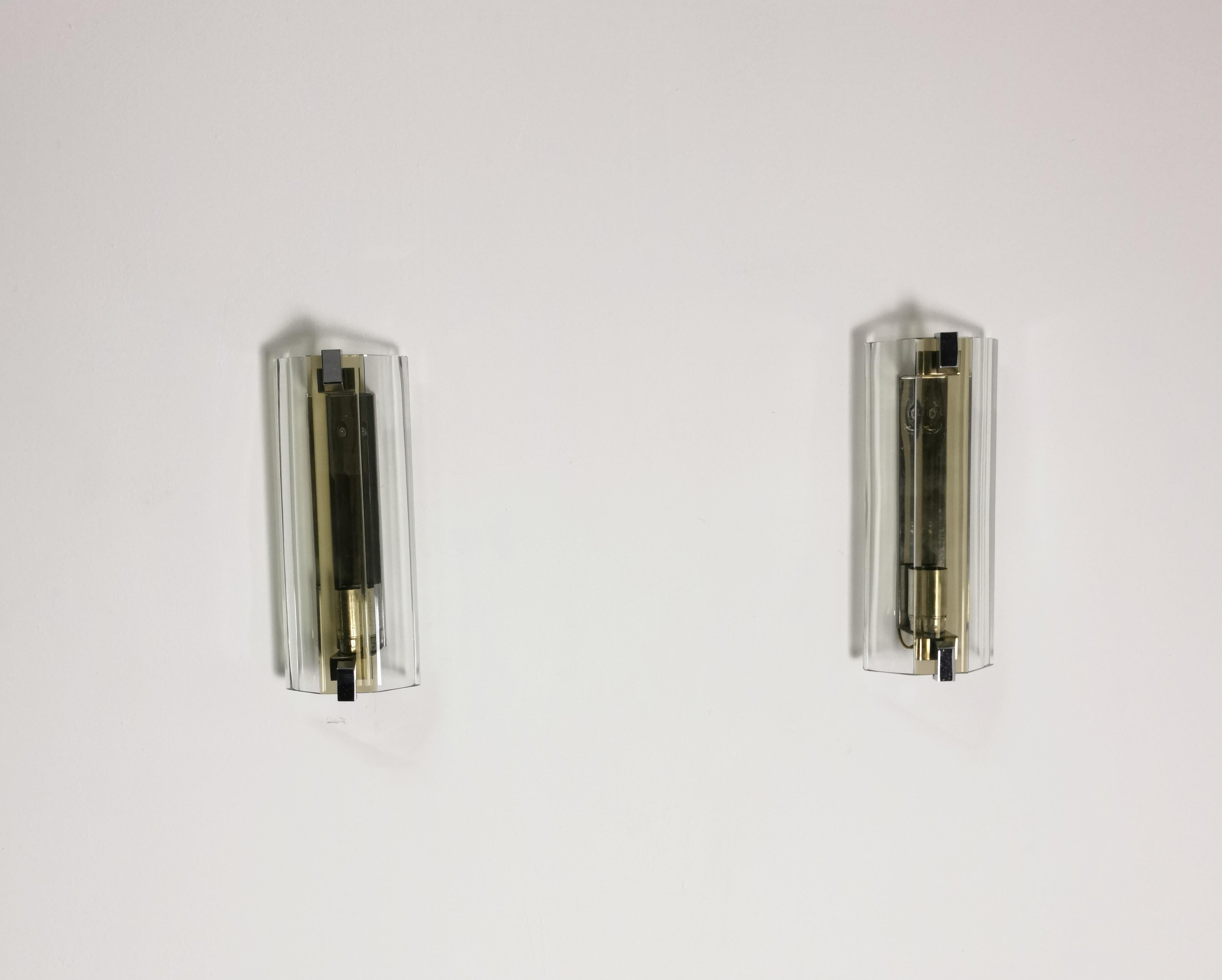 Midcentury Wall Lights Sconces Glass Metal Aluminum Veca Italy 1970s Set of 2 For Sale 7