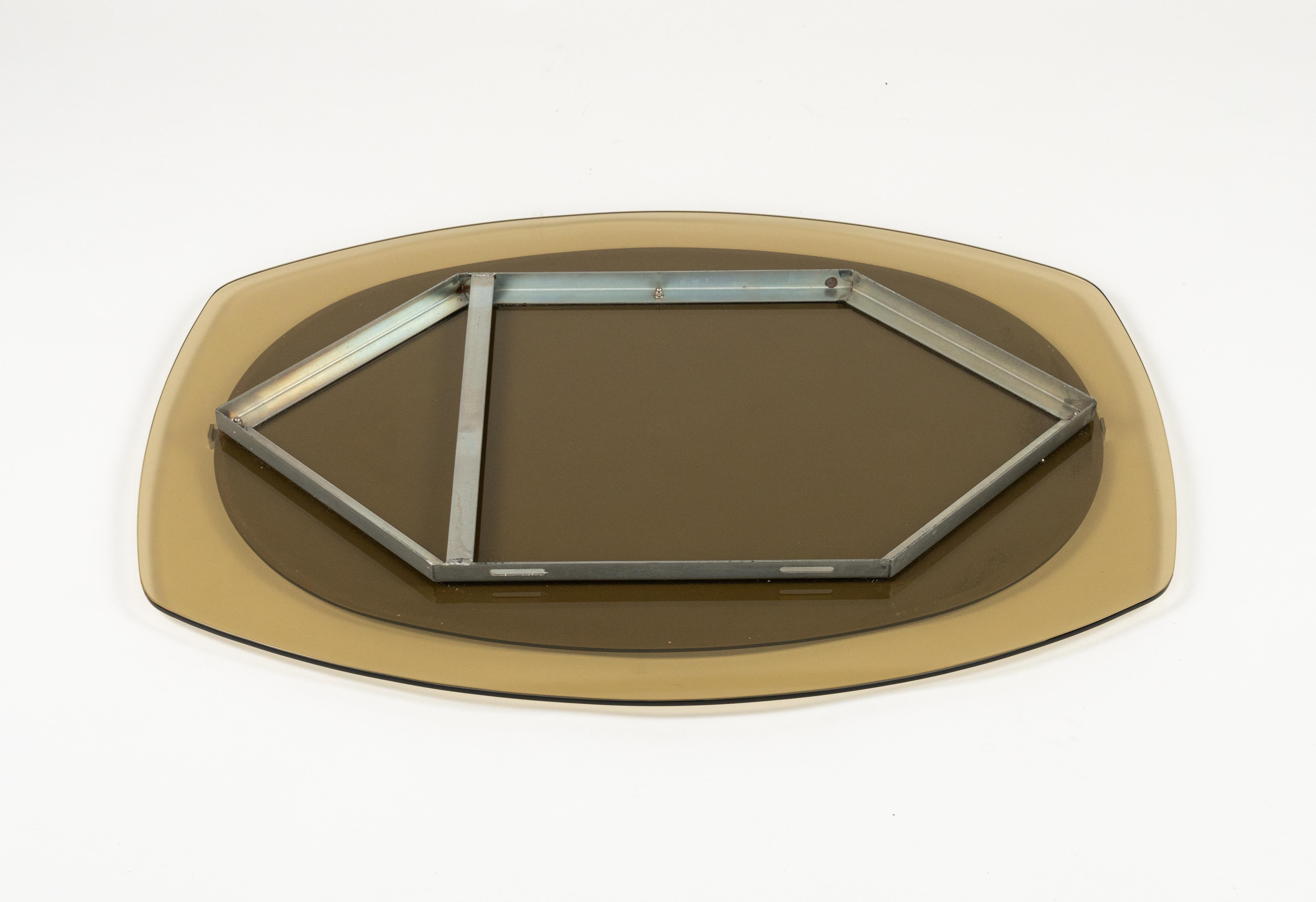 Midcentury Wandspiegel Abgeschrägter Rahmen aus Rauchglas von Veca, Italien 1970er im Angebot 4