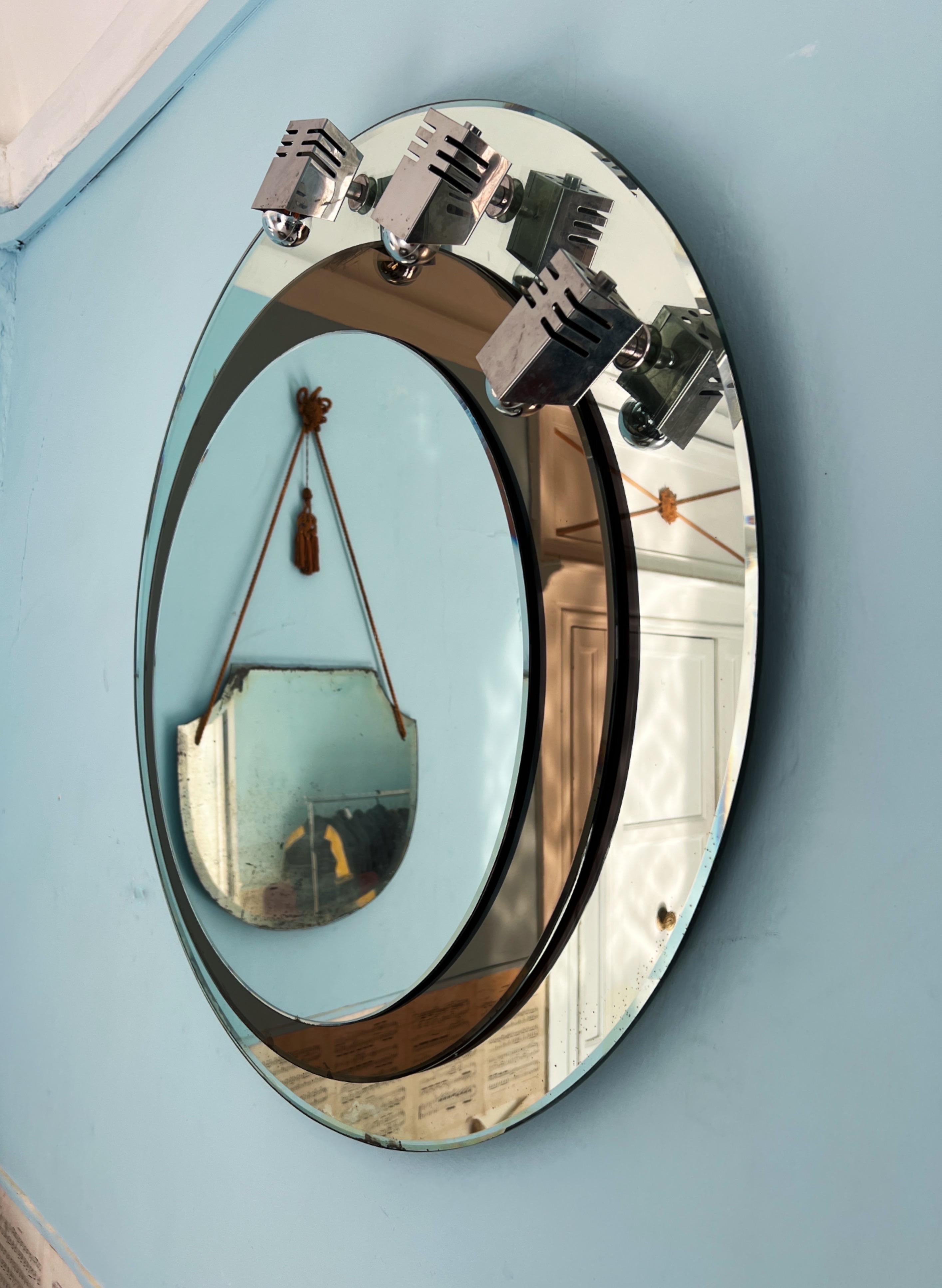 Mid-Century Modern Miroir mural du milieu du siècle dernier conçu par Franz J. Sartori pour Cristal Arte en vente